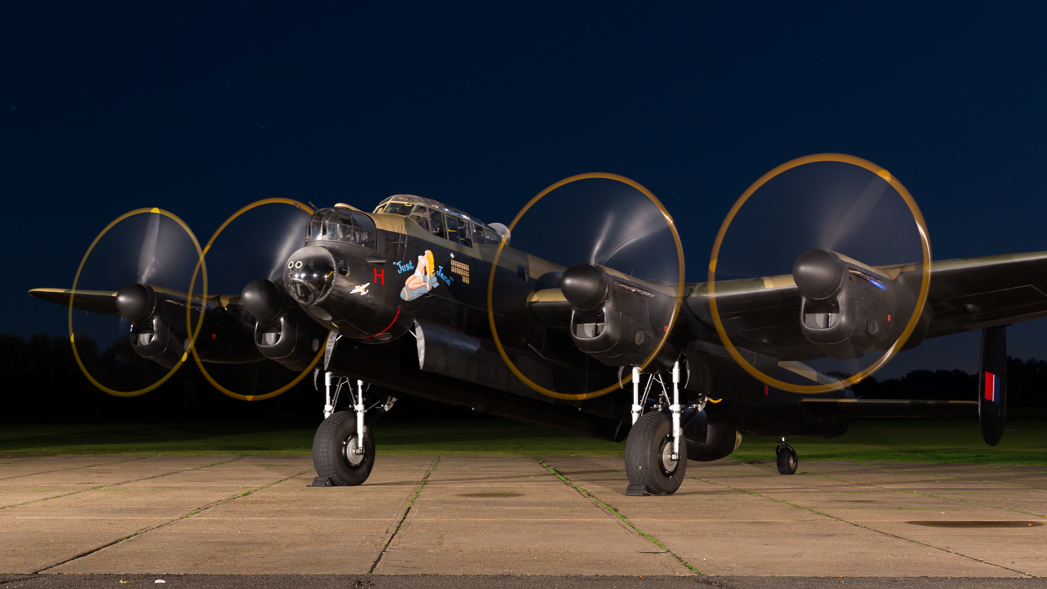 Avro Lancaster Wallpapers