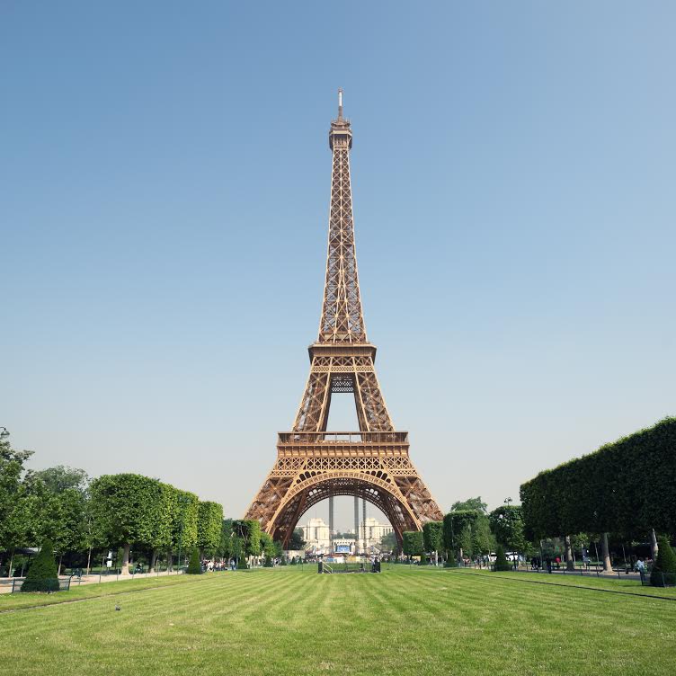 Background Eiffel Tower