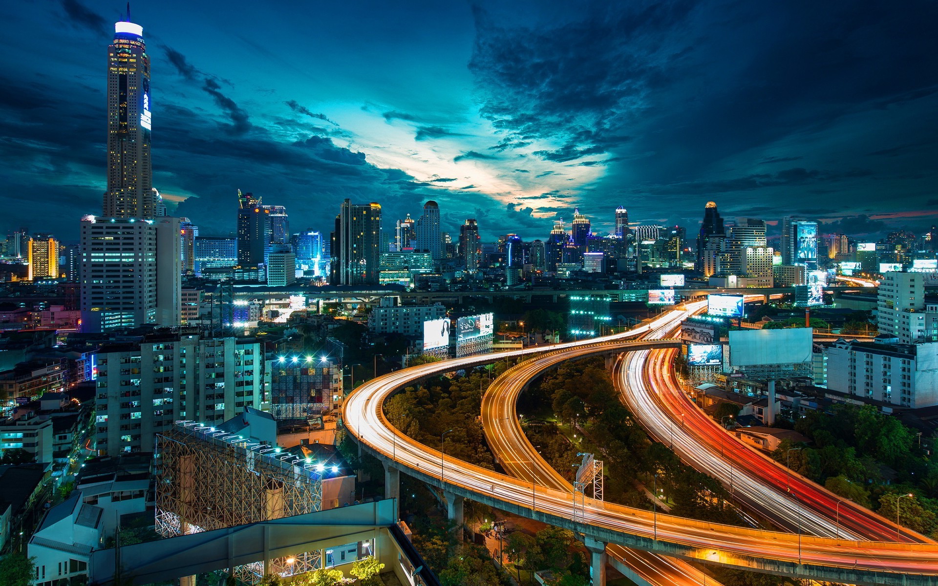 Bangkok Skyscraper In Night Wallpapers