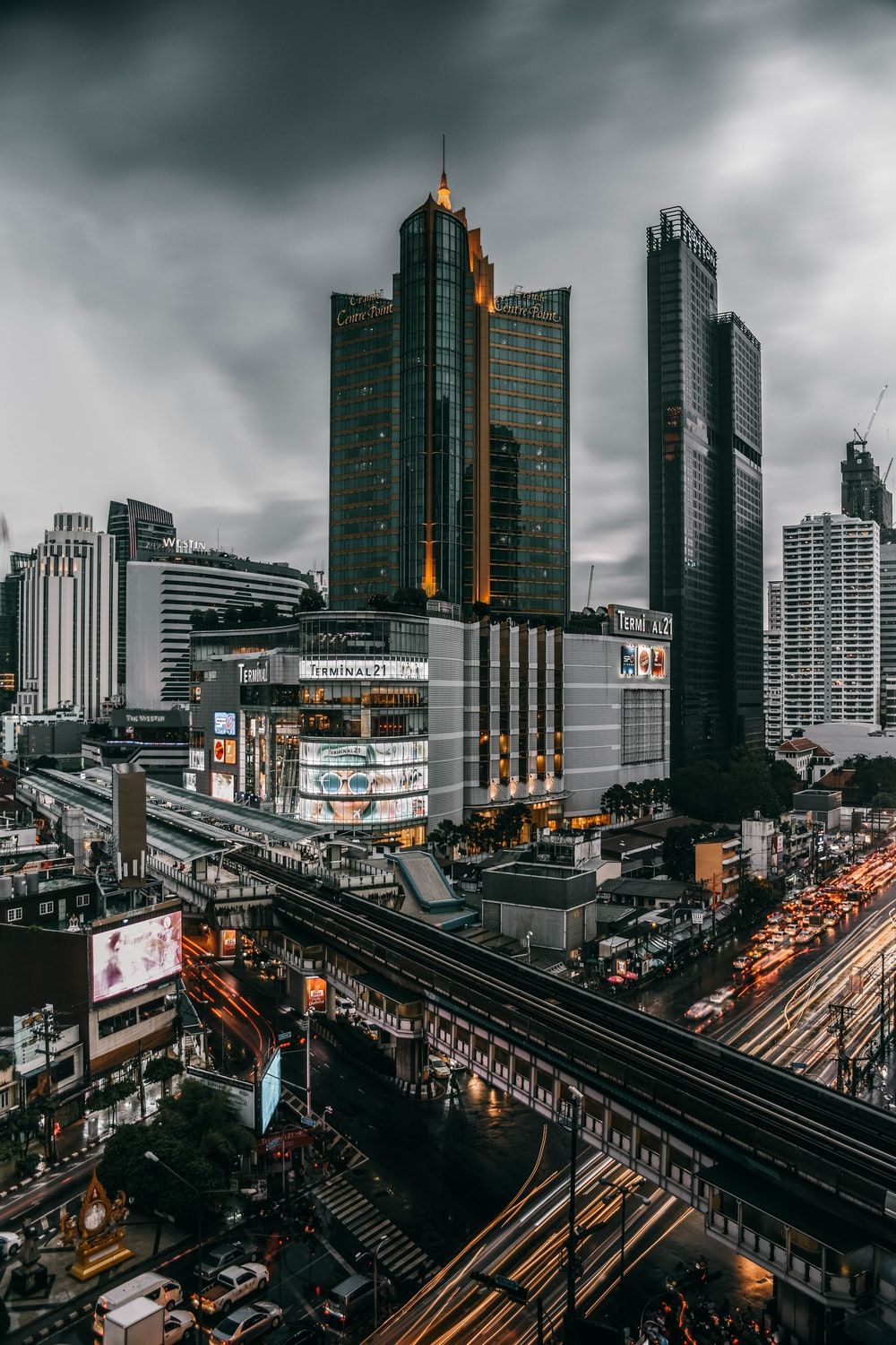 Bangkok Skyscraper In Night Wallpapers