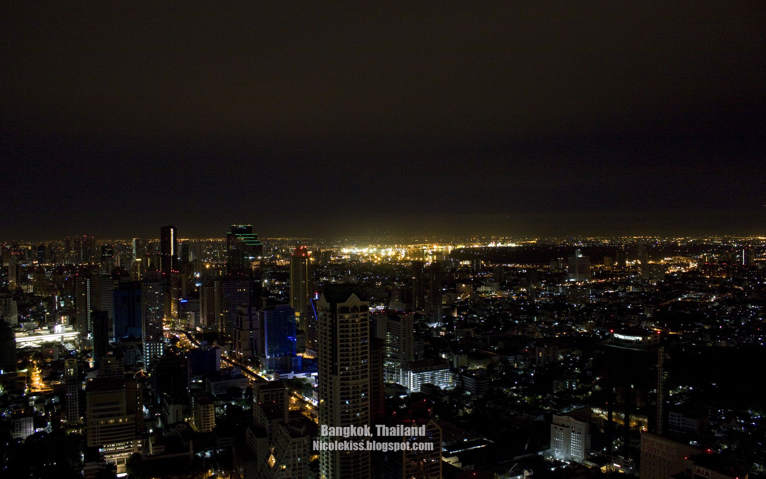 Bangkok Skyscraper In Night Wallpapers