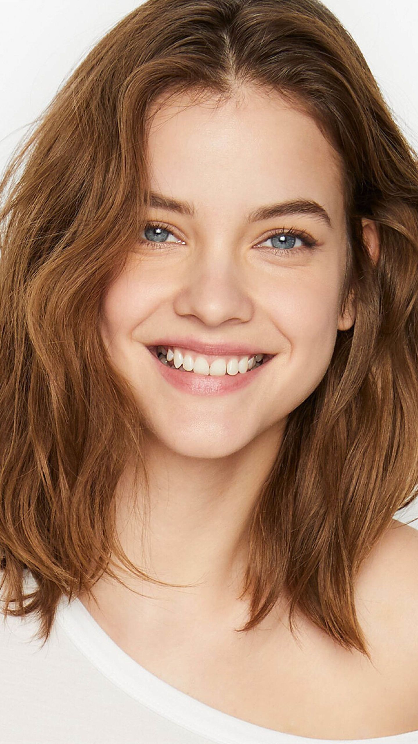 Barbara Palvin Cute Smile Wallpapers