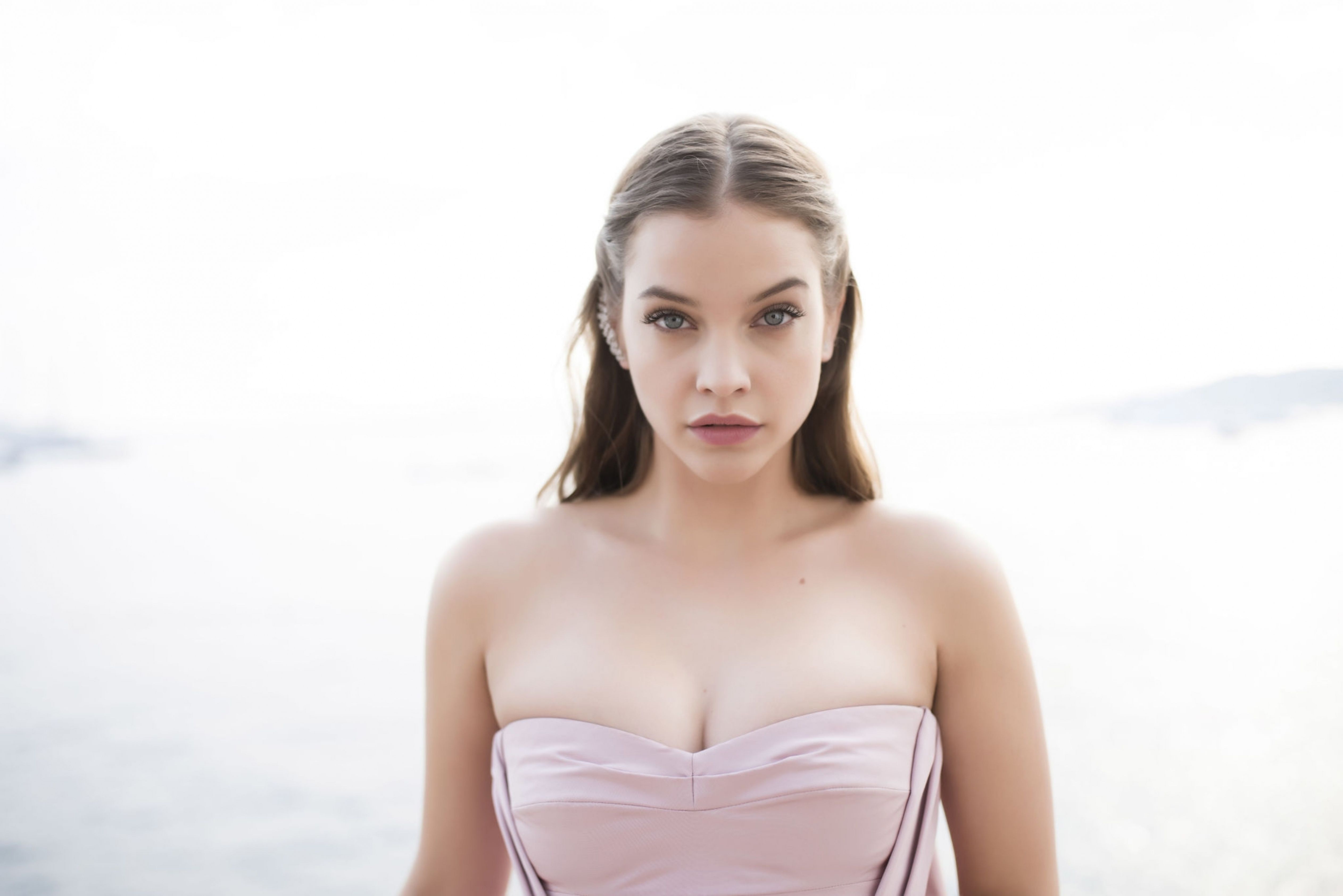 Barbara Palvin Model HD Wallpapers