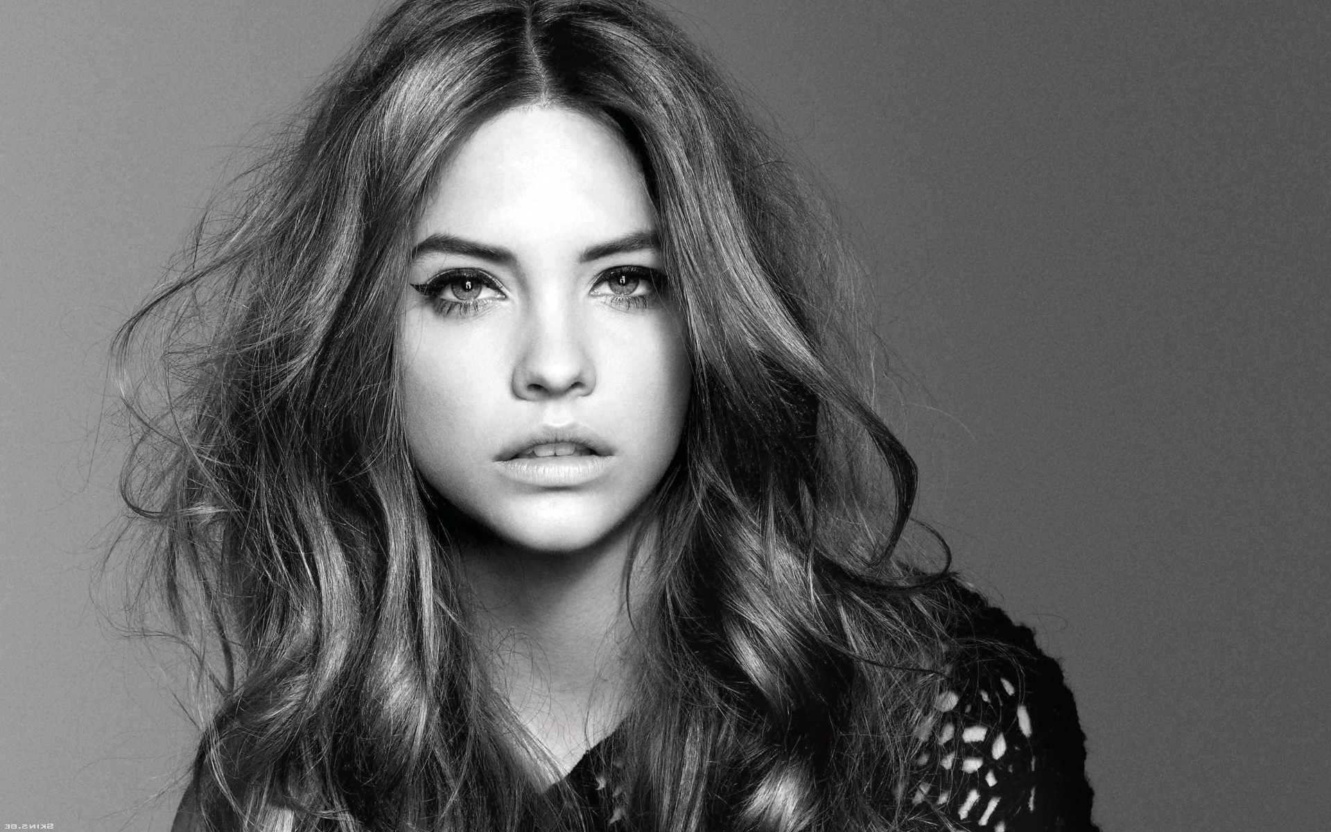 Barbara Palvin Monochrome Wallpapers