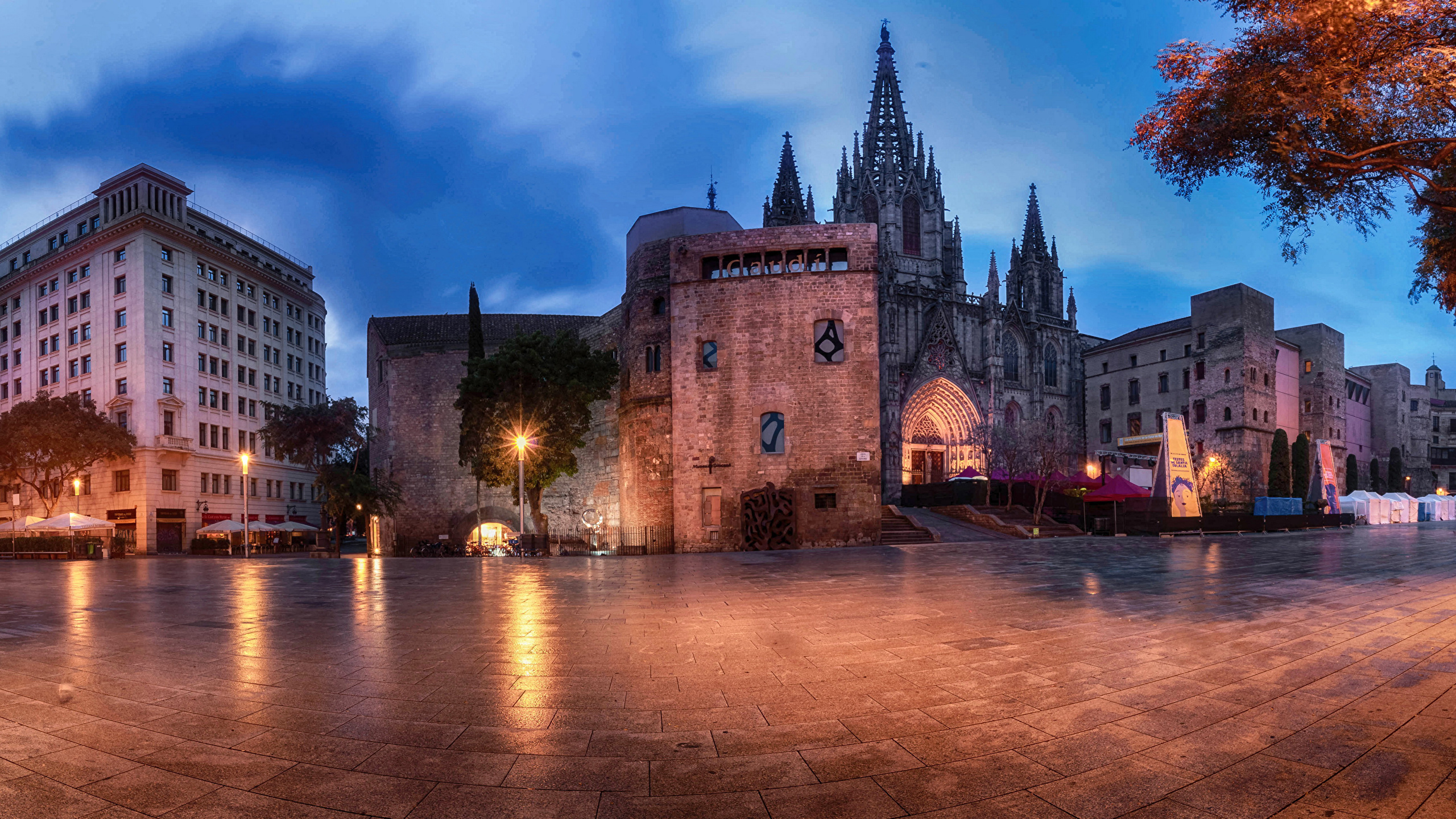 Barcelona Cathedral Wallpapers