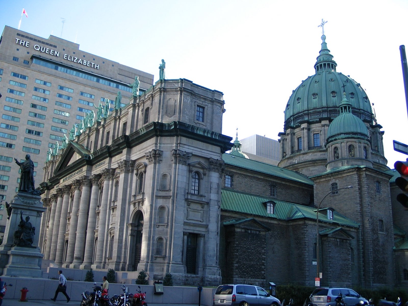 Basilique-Cathedrale Marie-Reine Du Monde In Montreal Wallpapers