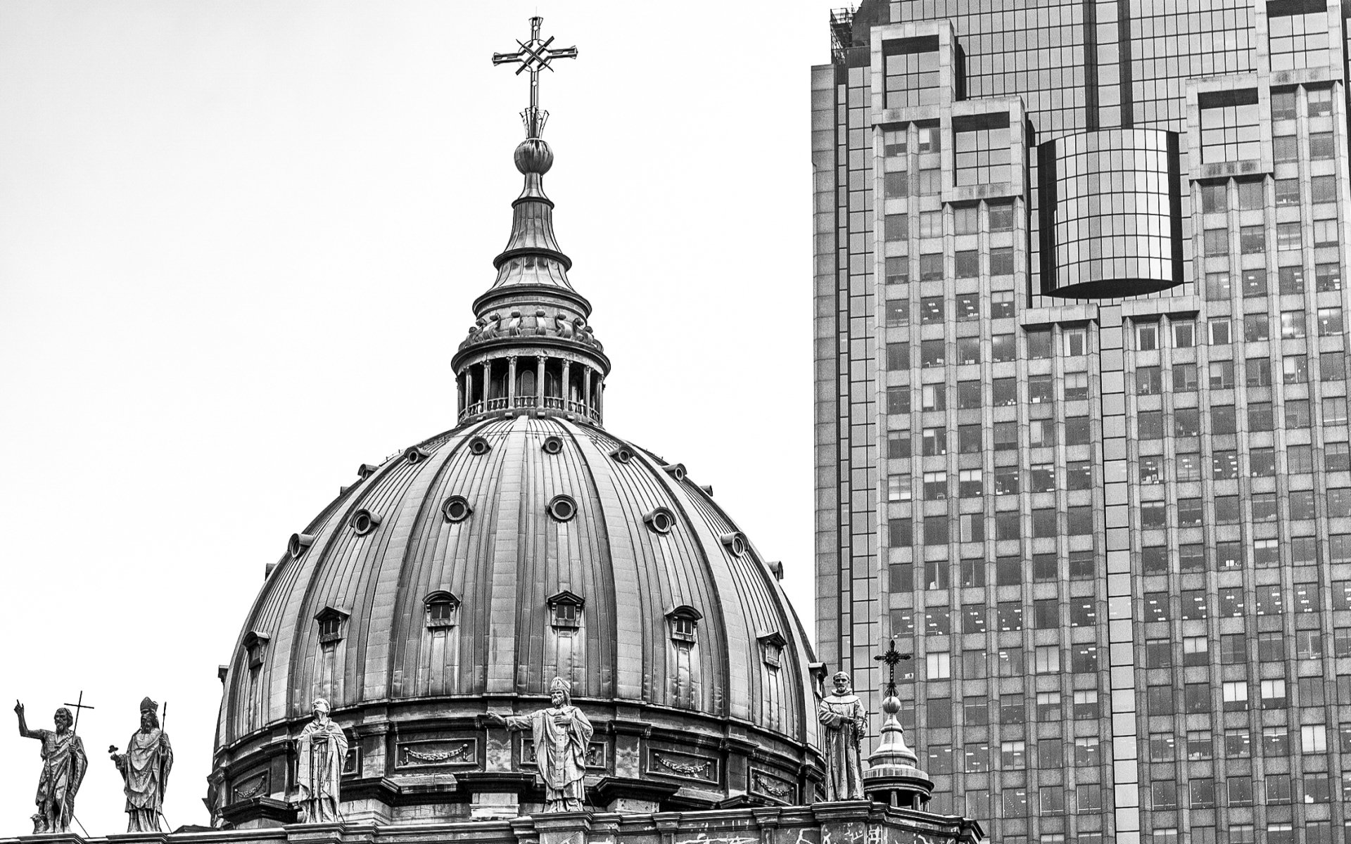 Basilique-Cathedrale Marie-Reine Du Monde In Montreal Wallpapers