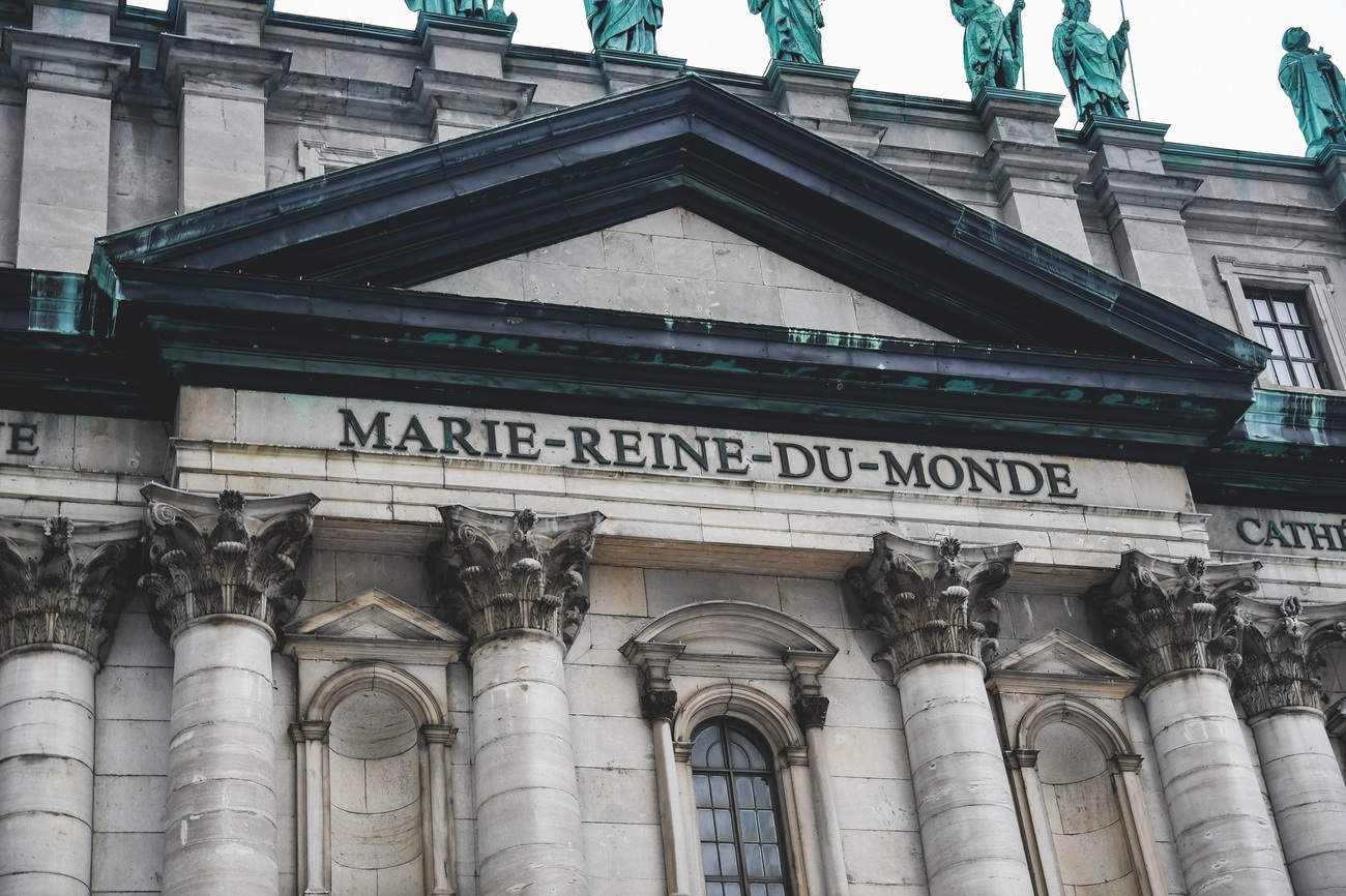 Basilique-Cathedrale Marie-Reine Du Monde In Montreal Wallpapers