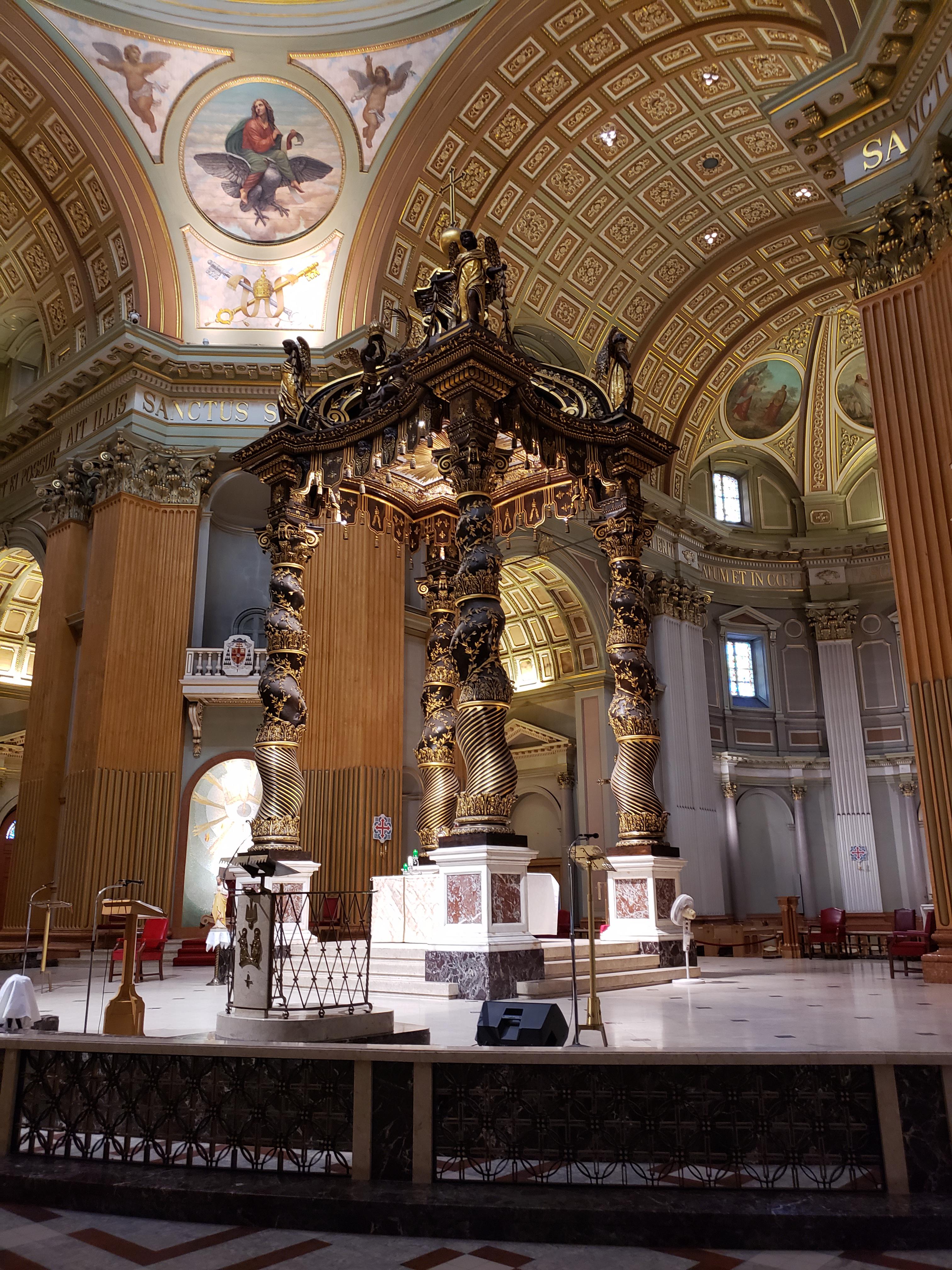 Basilique-Cathedrale Marie-Reine Du Monde In Montreal Wallpapers