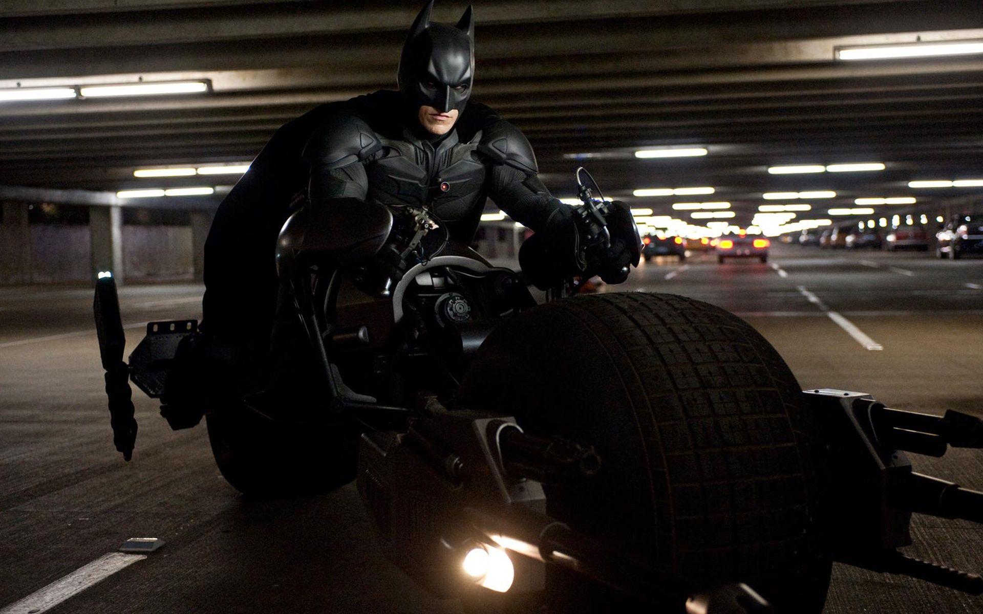 Batman 4K Motorcycle Art Wallpapers