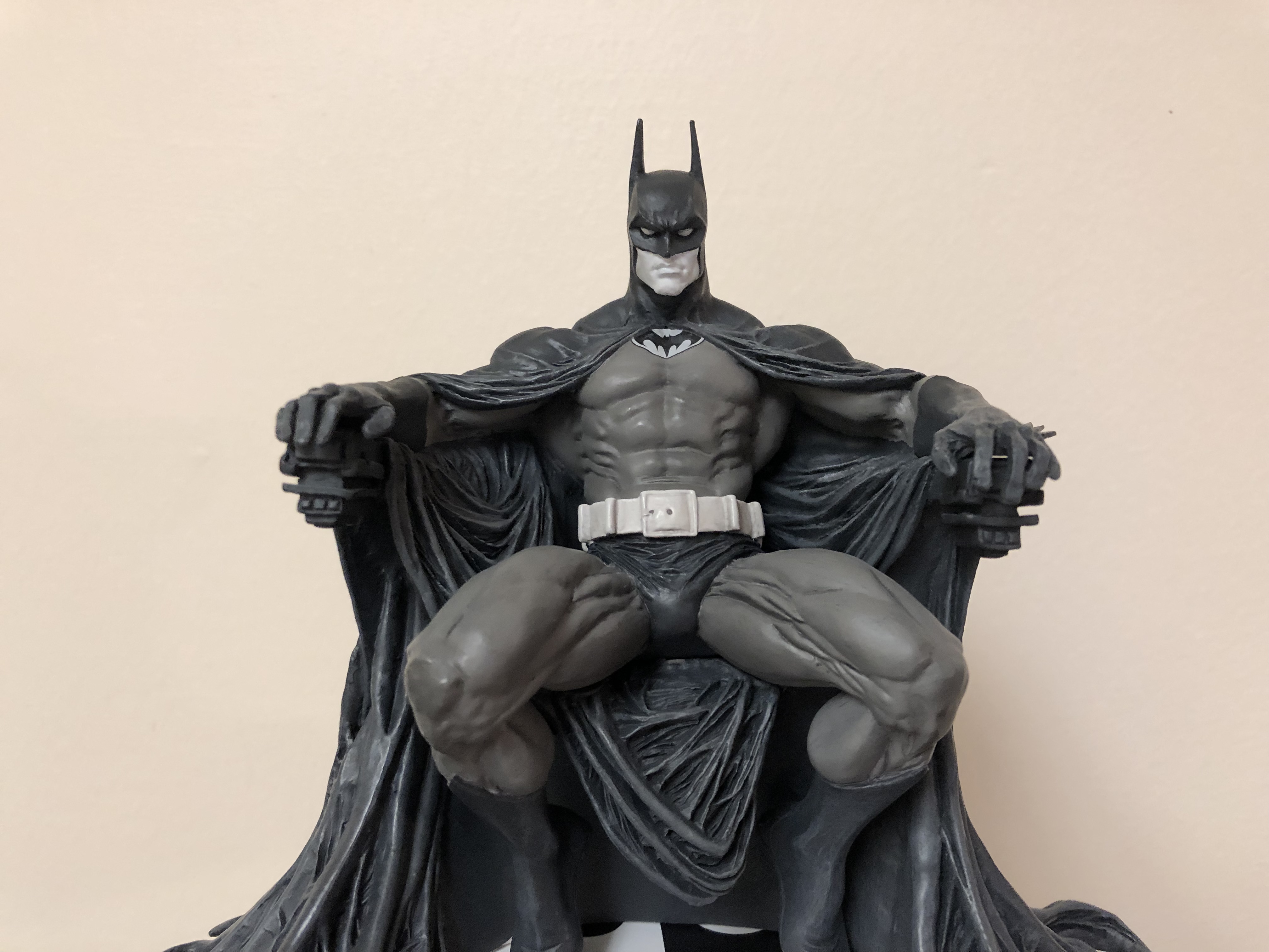 Batman Statue Wallpapers