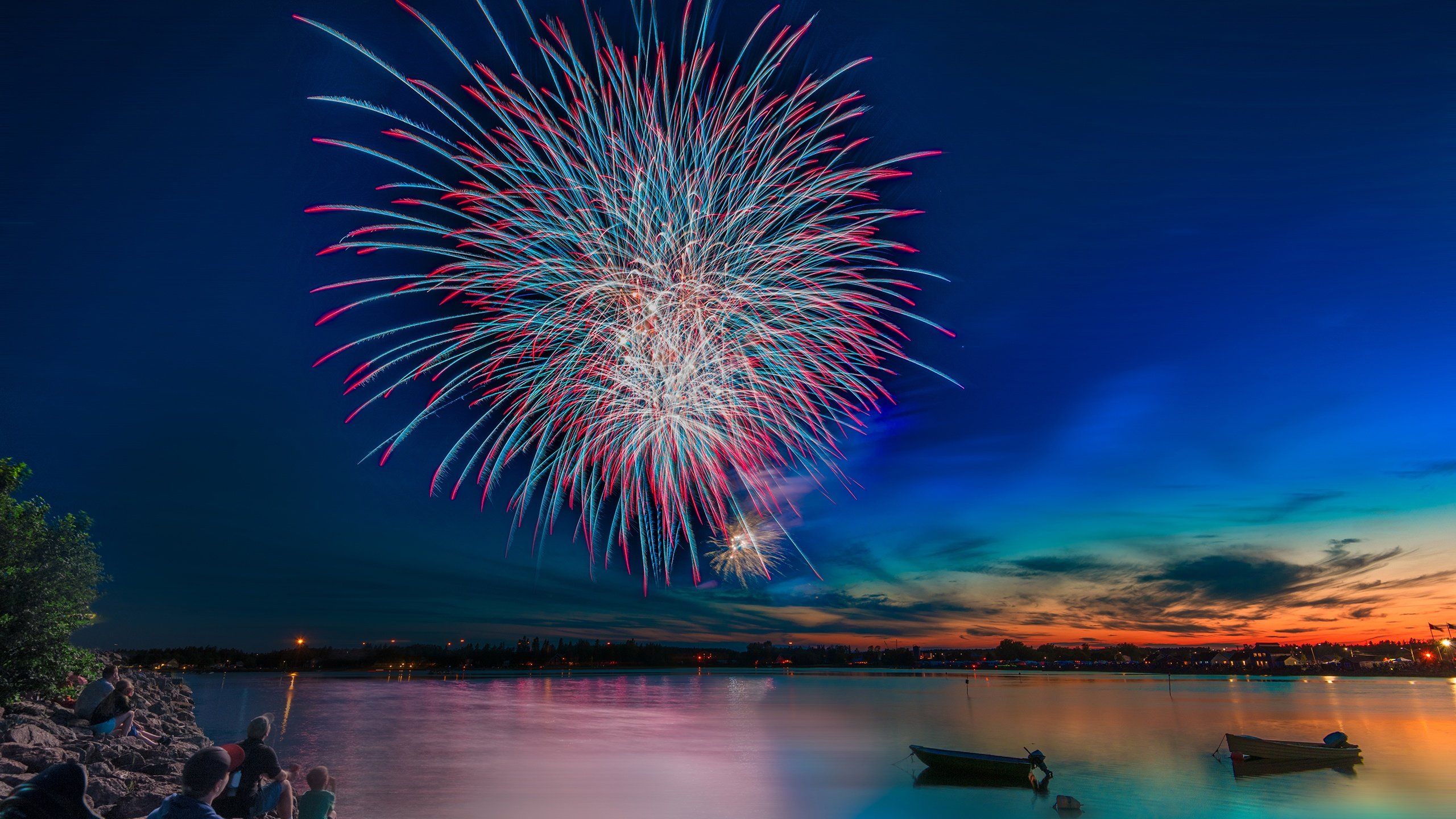 Beach Fireworks Wallpapers