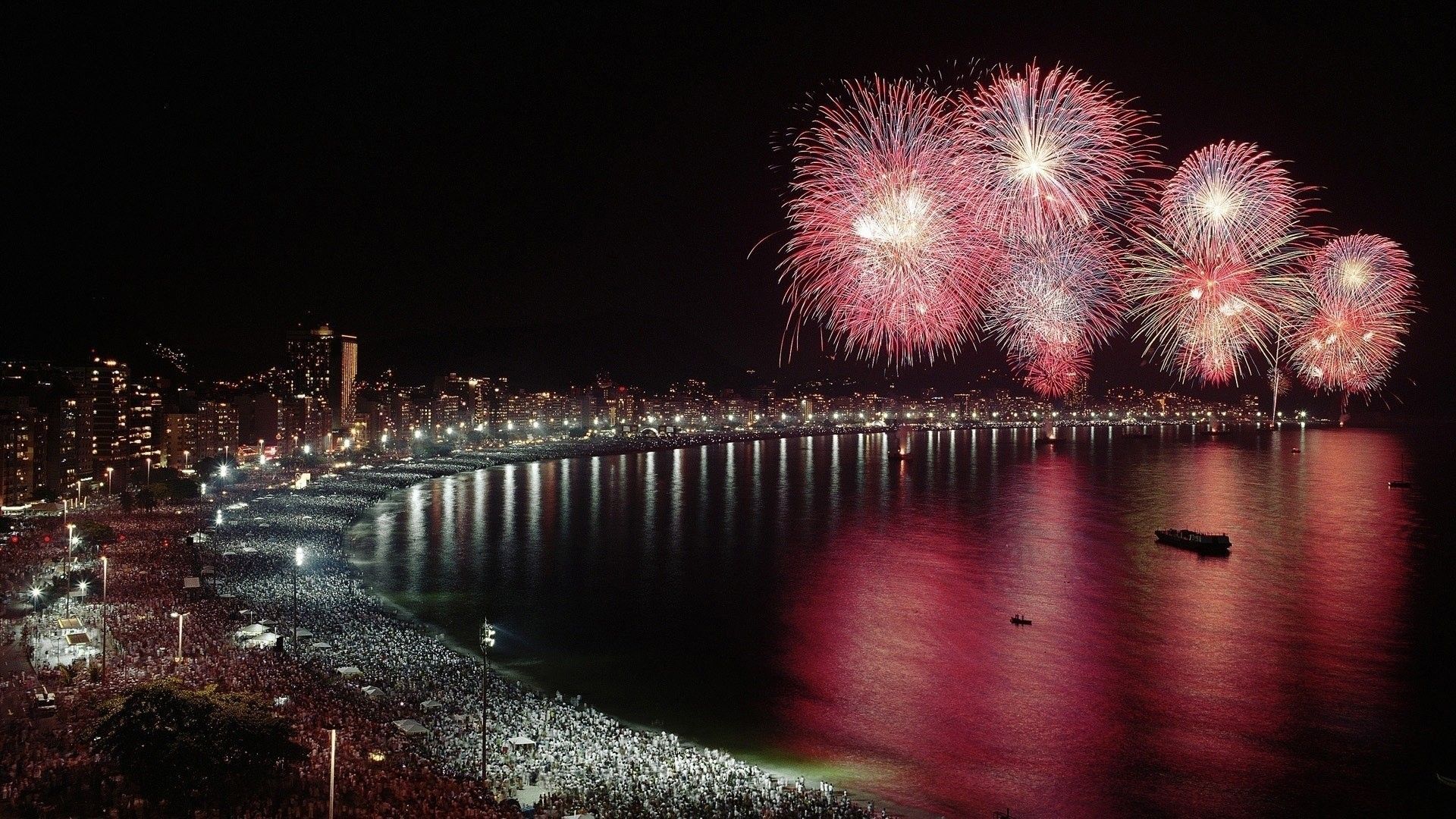 Beach Fireworks Wallpapers