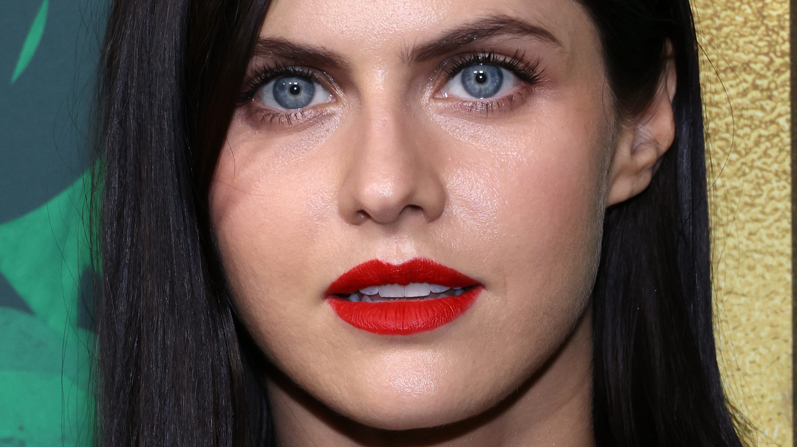 Beautiful Alexandra Daddario Marie Claires Fresh Faces Wallpapers