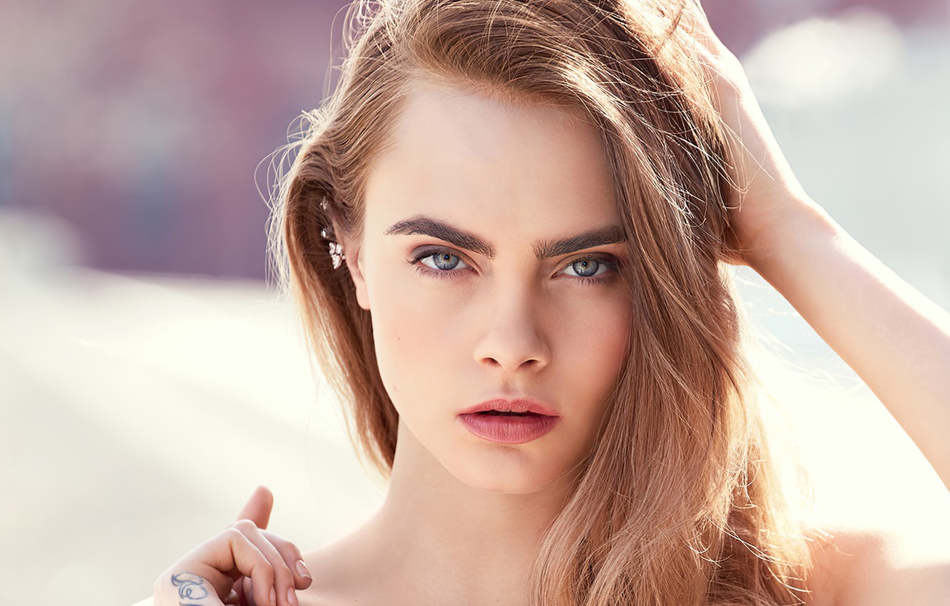 Beautiful Cara Delevingne Wallpapers