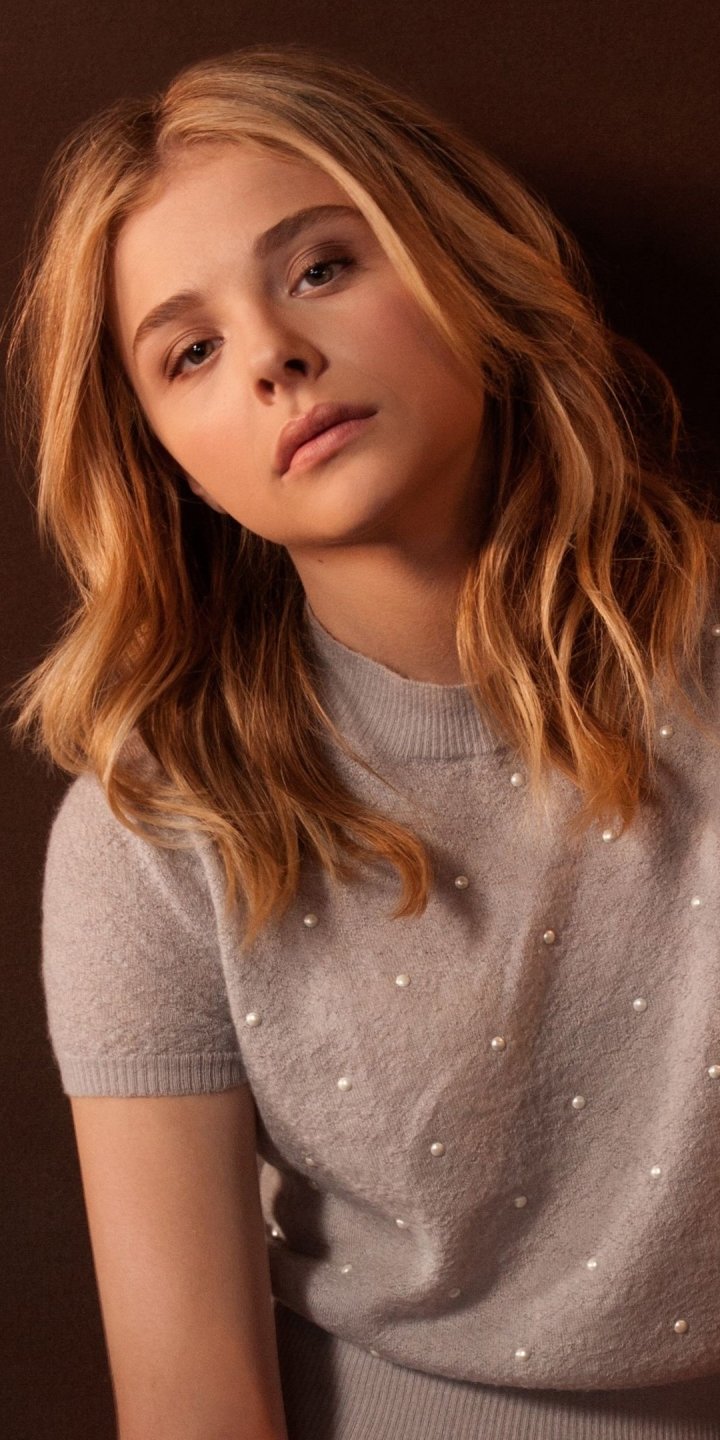 Beautiful Chloe Grace Moretz Actress 2021 Wallpapers