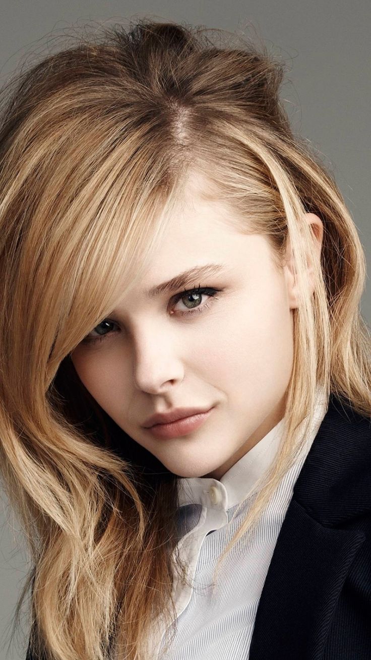 Beautiful Chloe Grace Moretz Actress 2021 Wallpapers