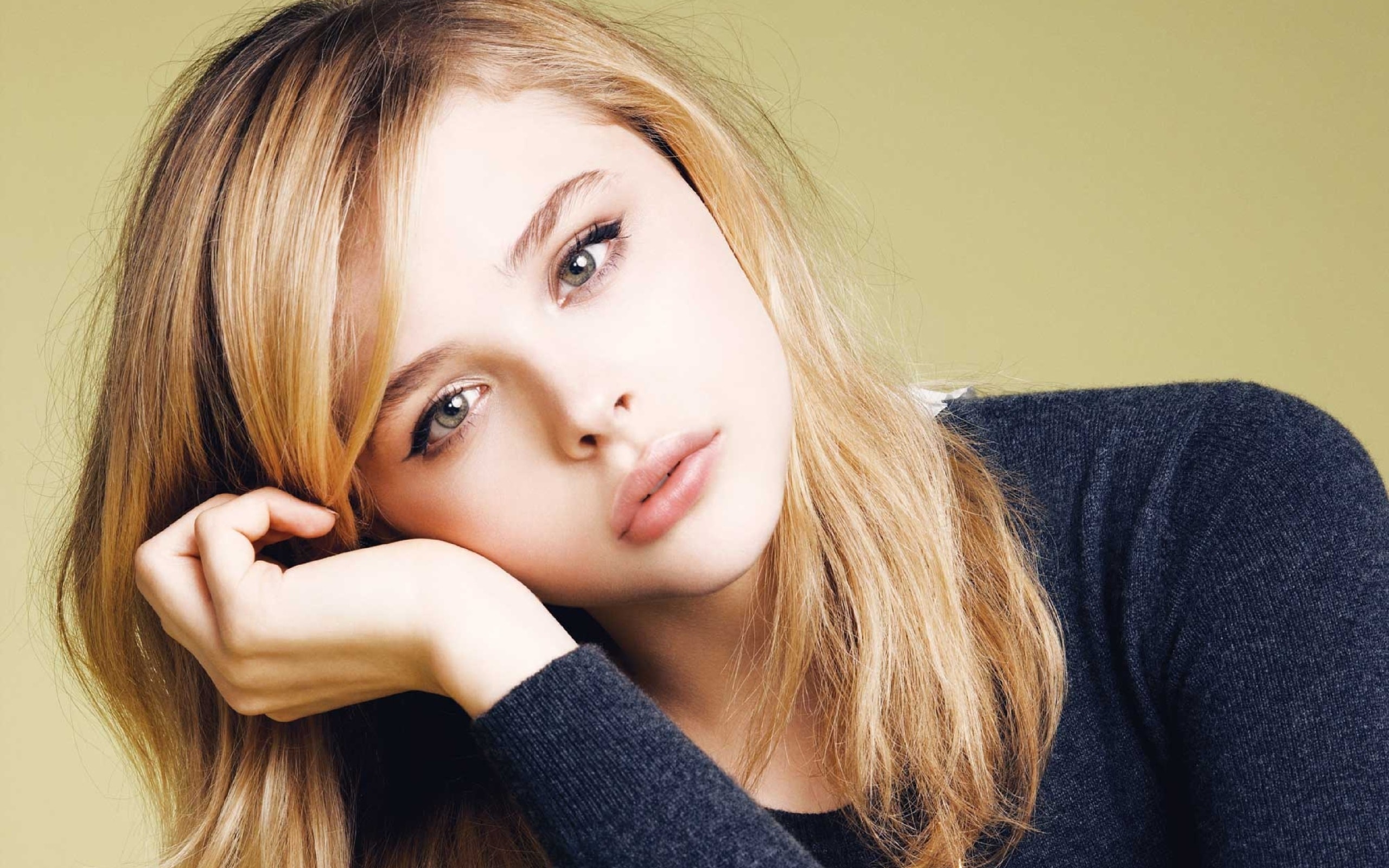 Beautiful Chloe Grace Moretz Wallpapers