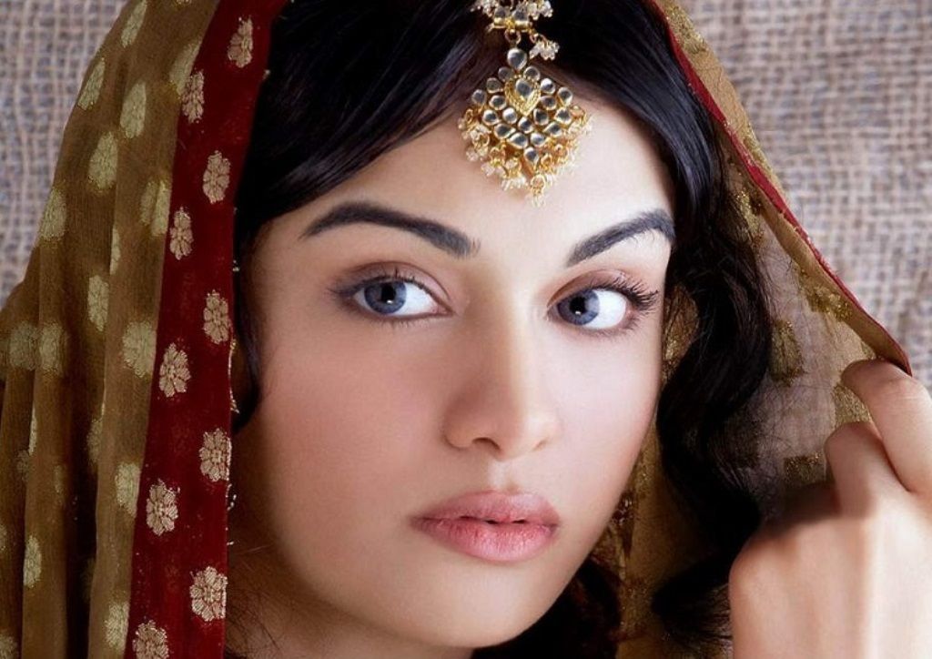 Beautiful Desi Girl Hd Wallpapers Wallpapers