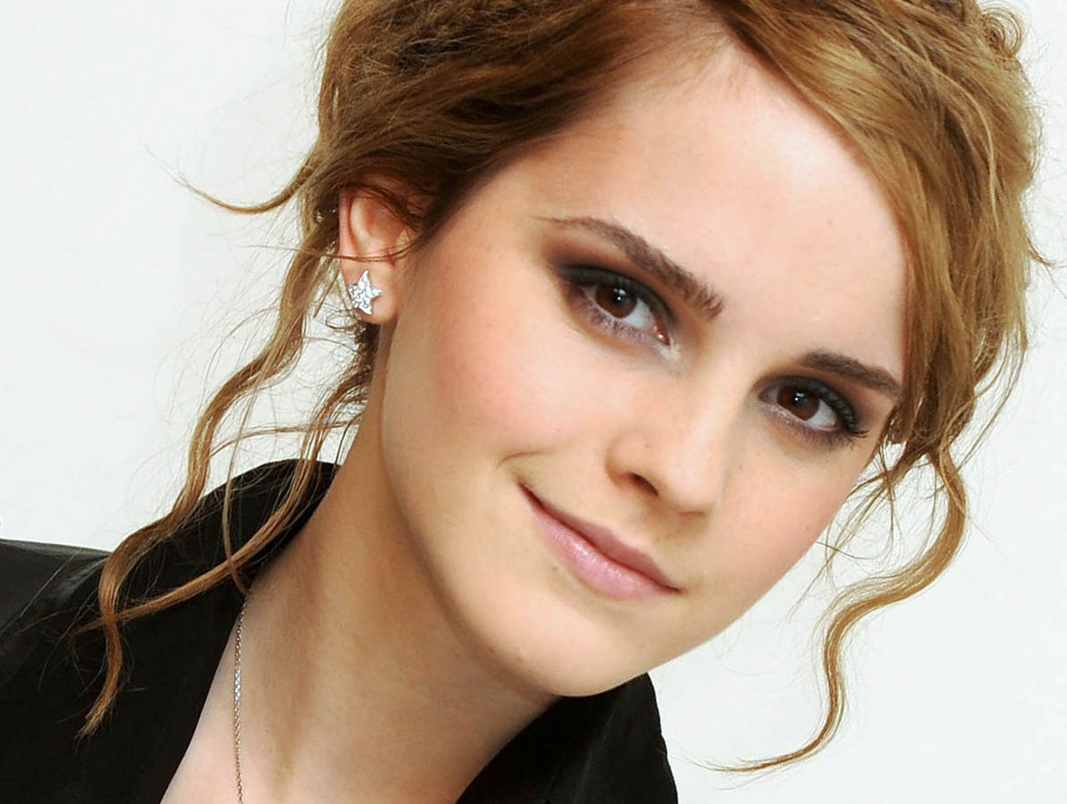 Beautiful Emma Watson 2017 Wallpapers