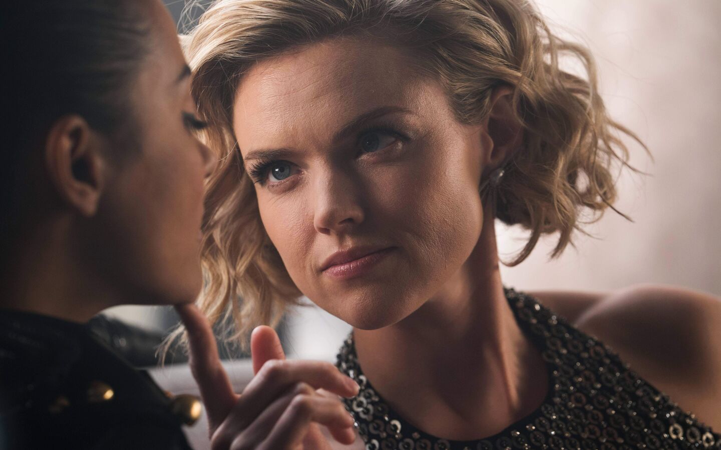 Beautiful Erin Richards Face Wallpapers