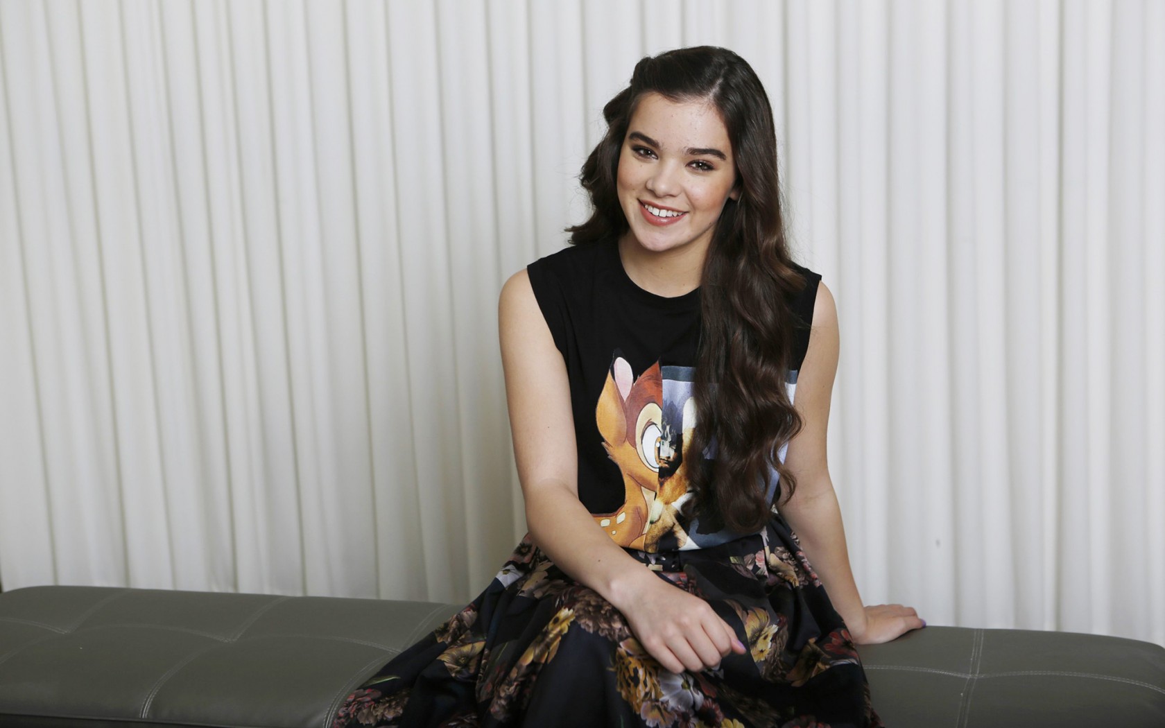 Beautiful Hailee Steinfeld Black 2017 Wallpapers