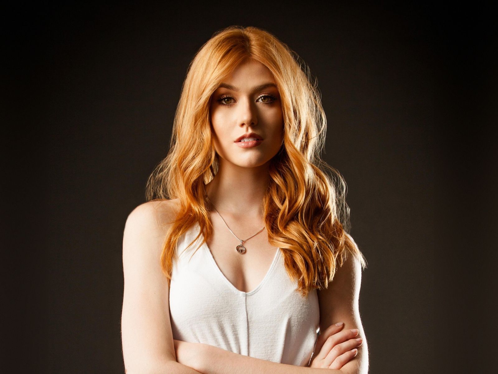 Beautiful Katherine McNamara 2020 Wallpapers