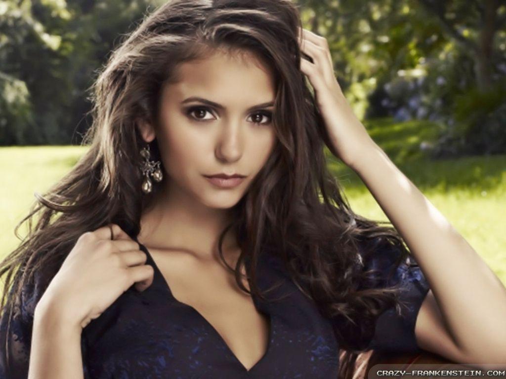 Beautiful Nina Dobrev Wallpapers