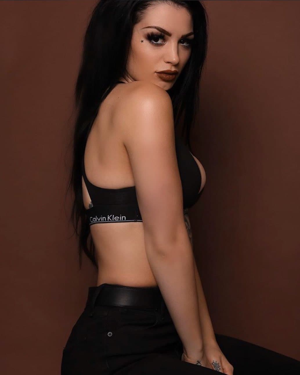 Beautiful Paige in White Wallpapers