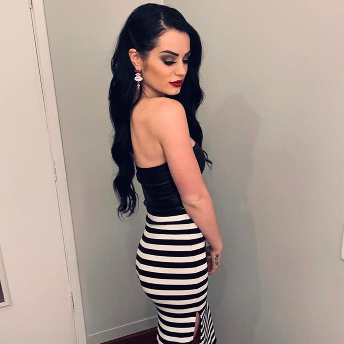 Beautiful Paige in White Wallpapers