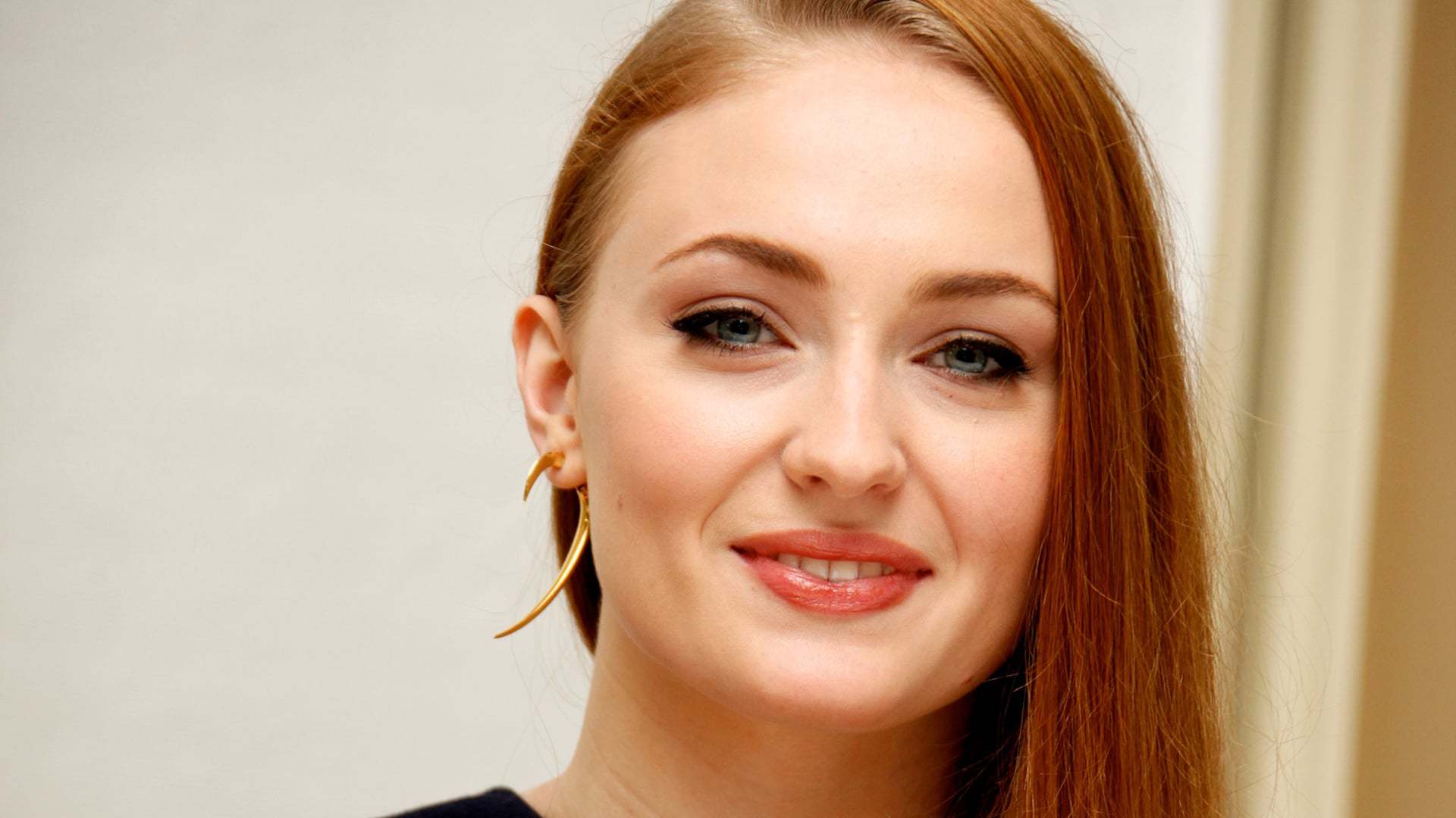 Beautiful Sophie Turner Wallpapers