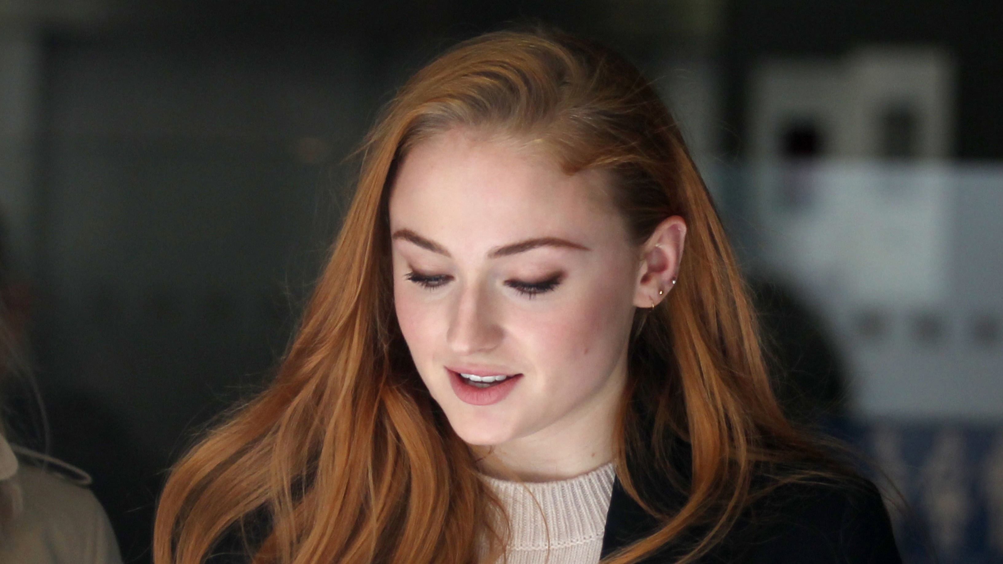 Beautiful Sophie Turner Wallpapers