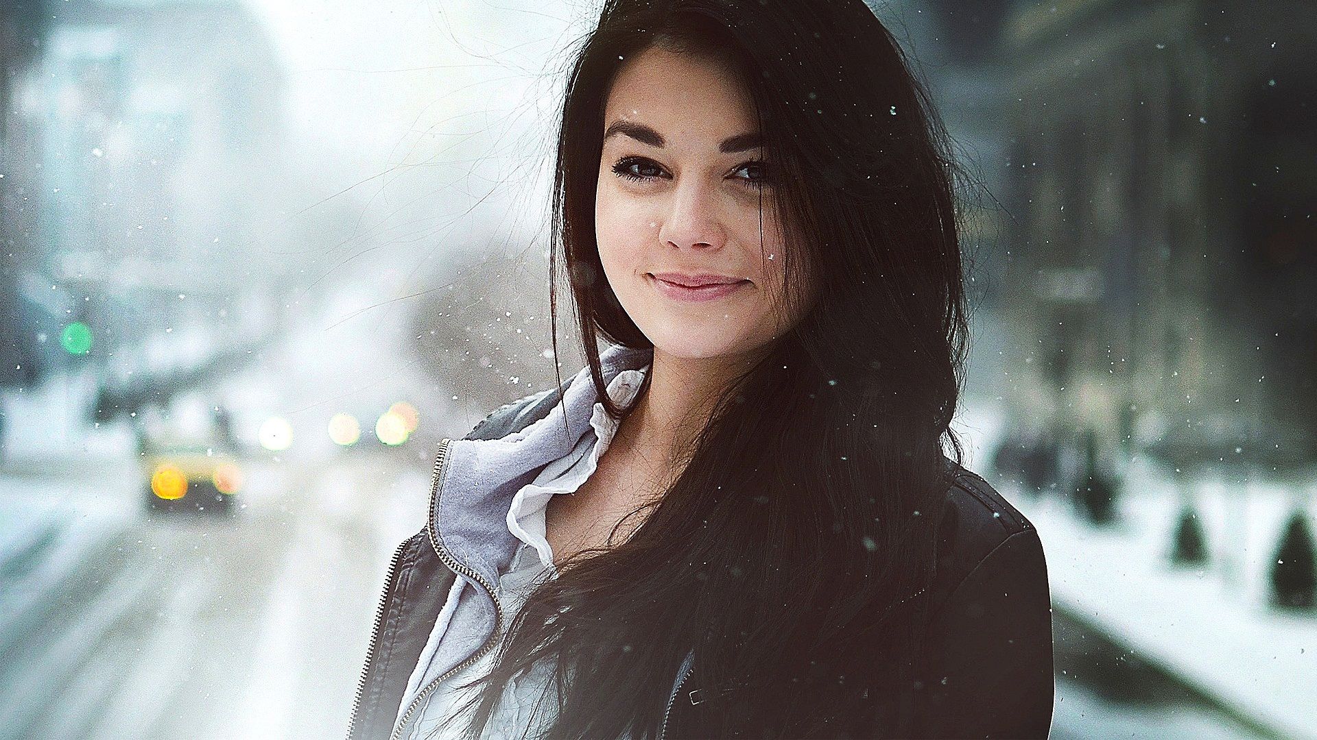 Beautiful Women Wallpapers