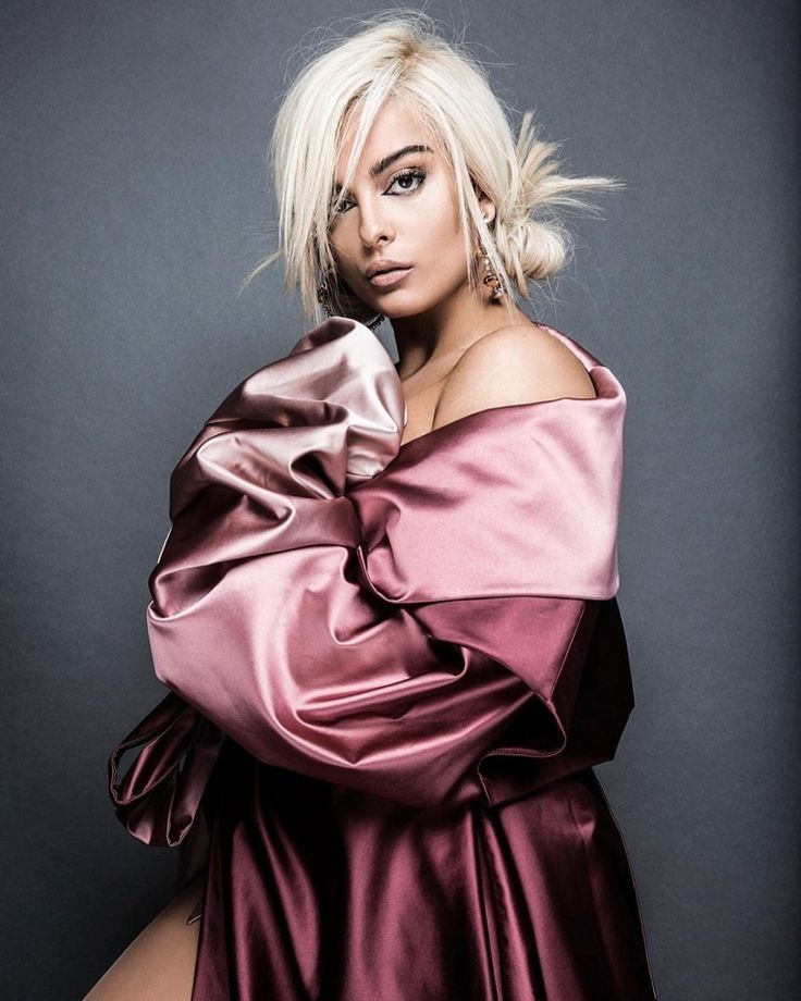 Bebe Rexha Black Dress Wallpapers