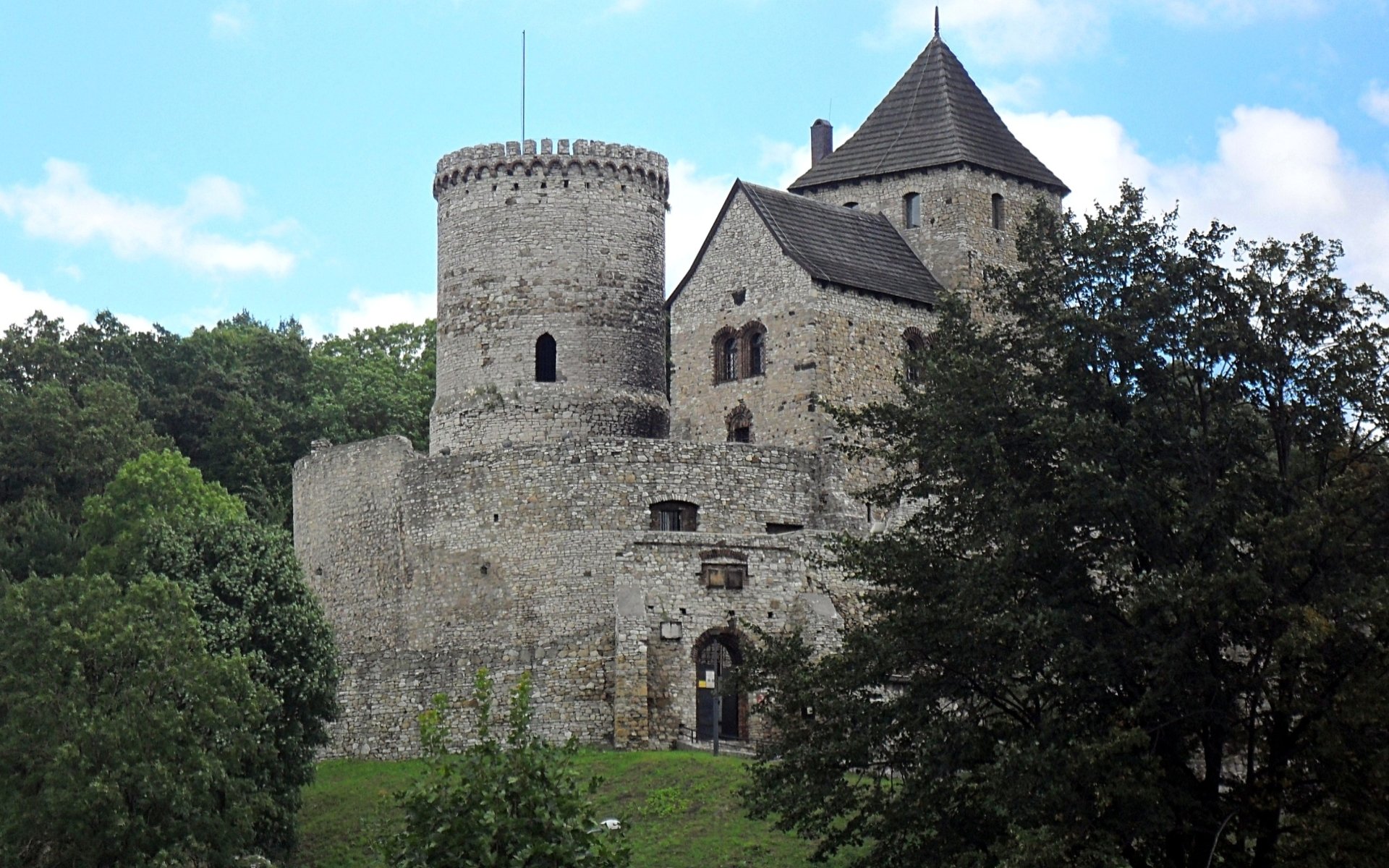 Bedzin Castle Wallpapers