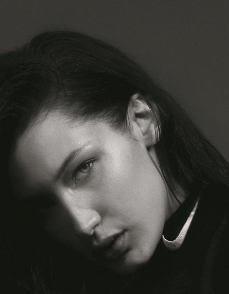 Bella Hadid Nike 2017 Wallpapers