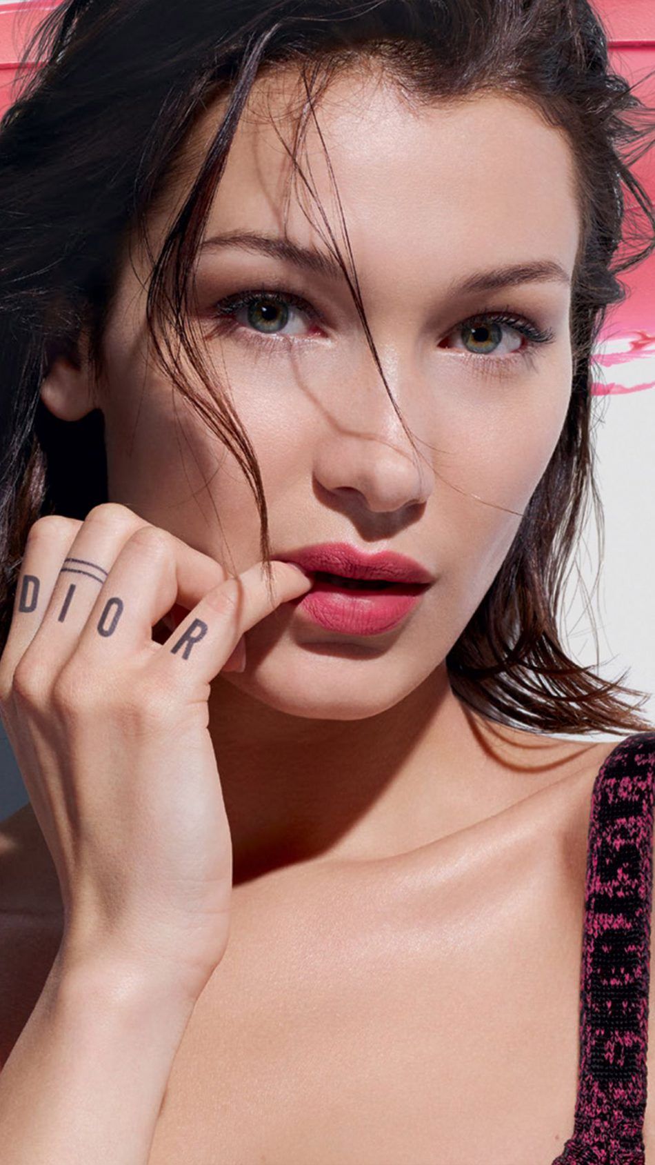 Bella Hadid Portrait Wallpapers