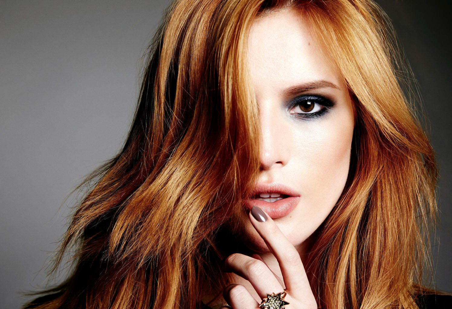 Bella Thorne 2017 Photoshoot Wallpapers