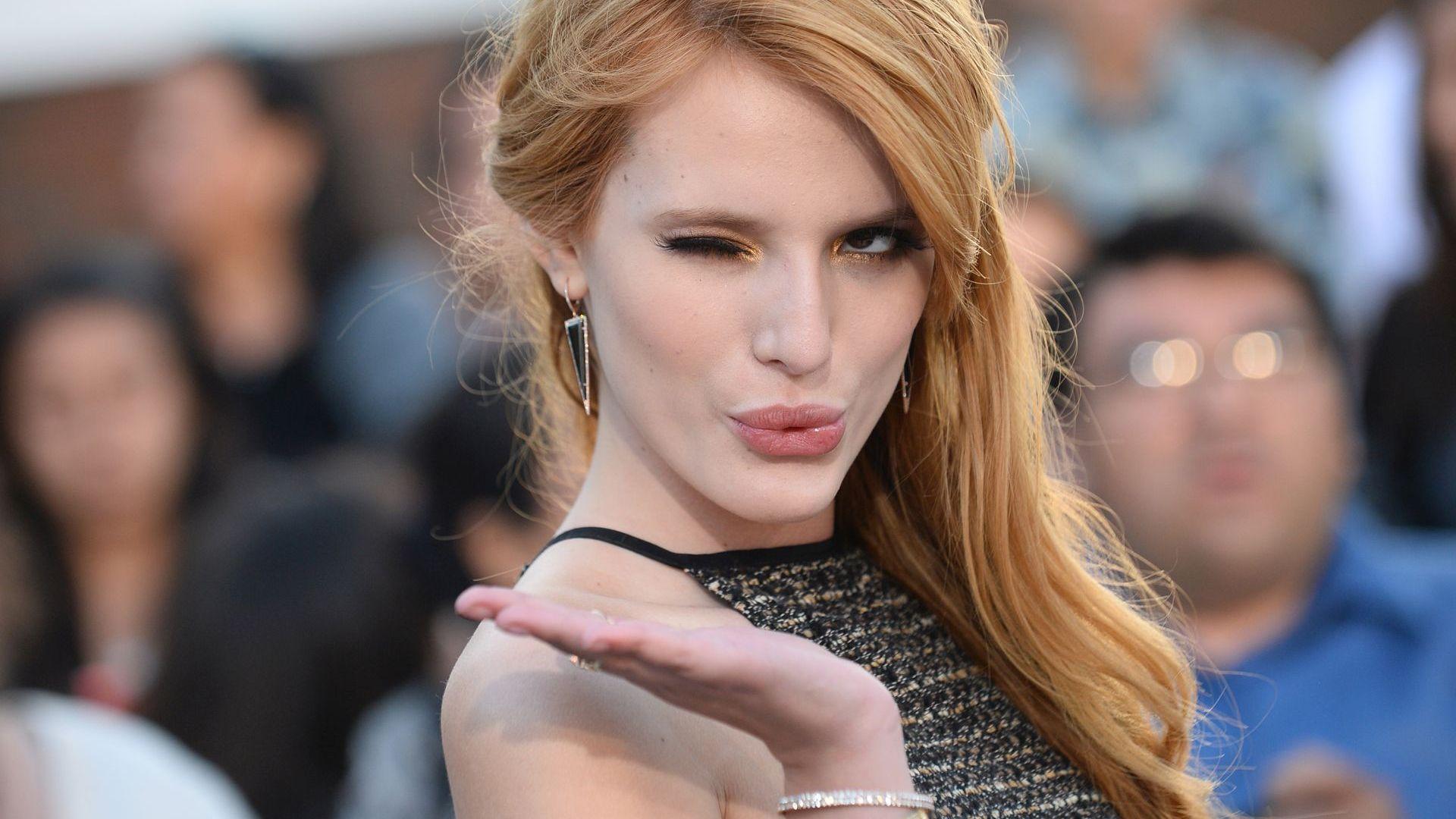 Bella Thorne 2017 Wallpapers