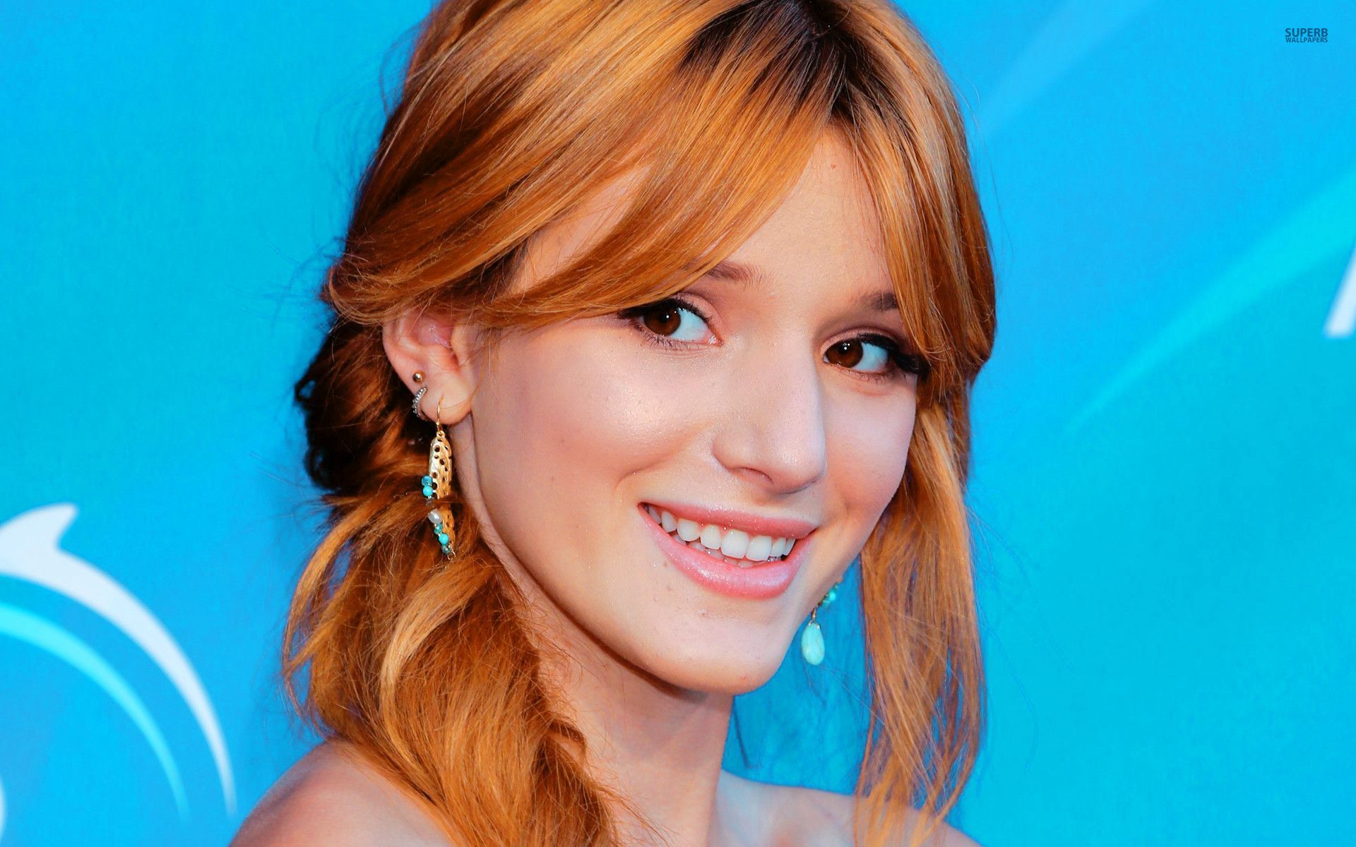 Bella Thorne 2020 Wallpapers