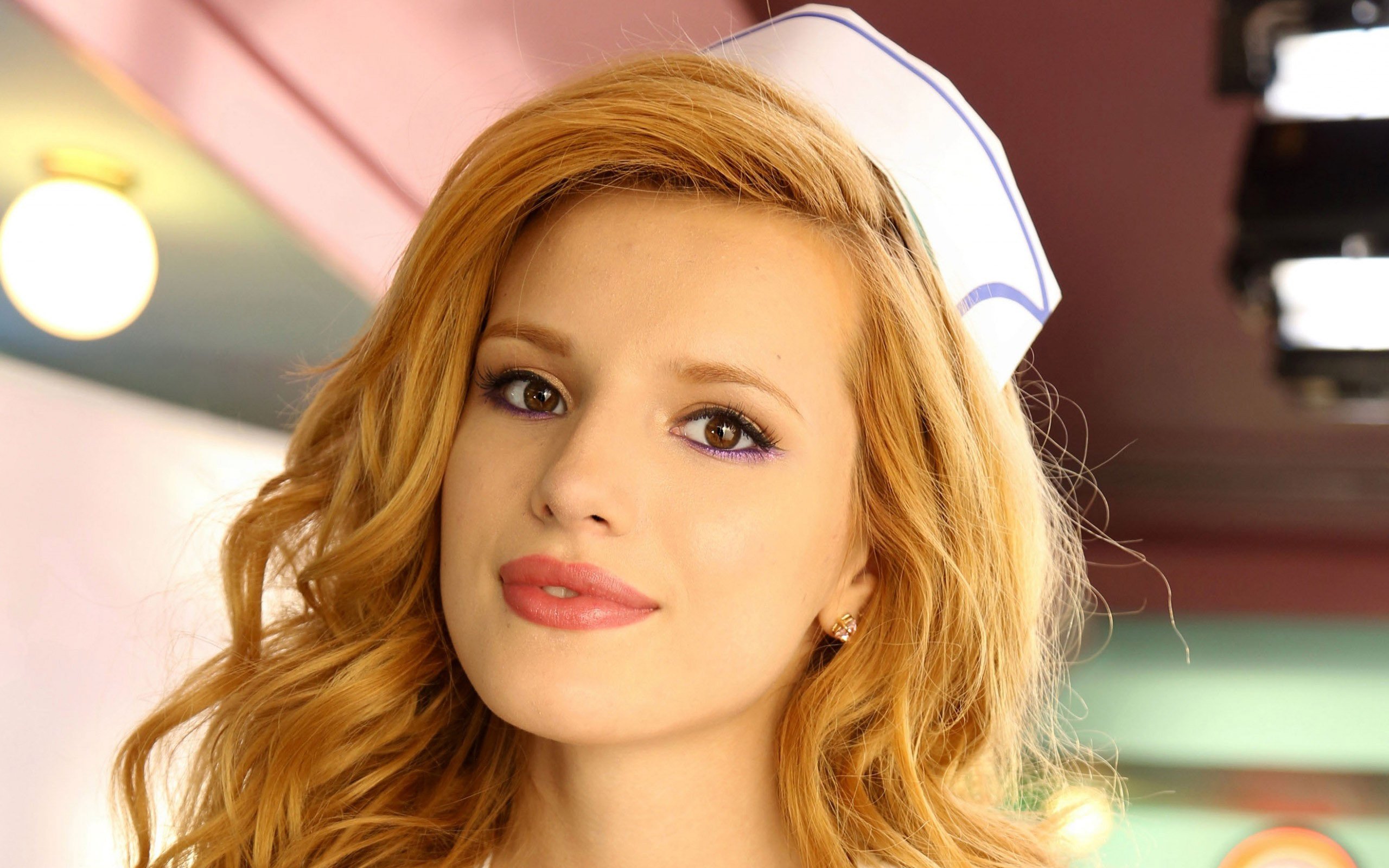 Bella Thorne Wallpapers