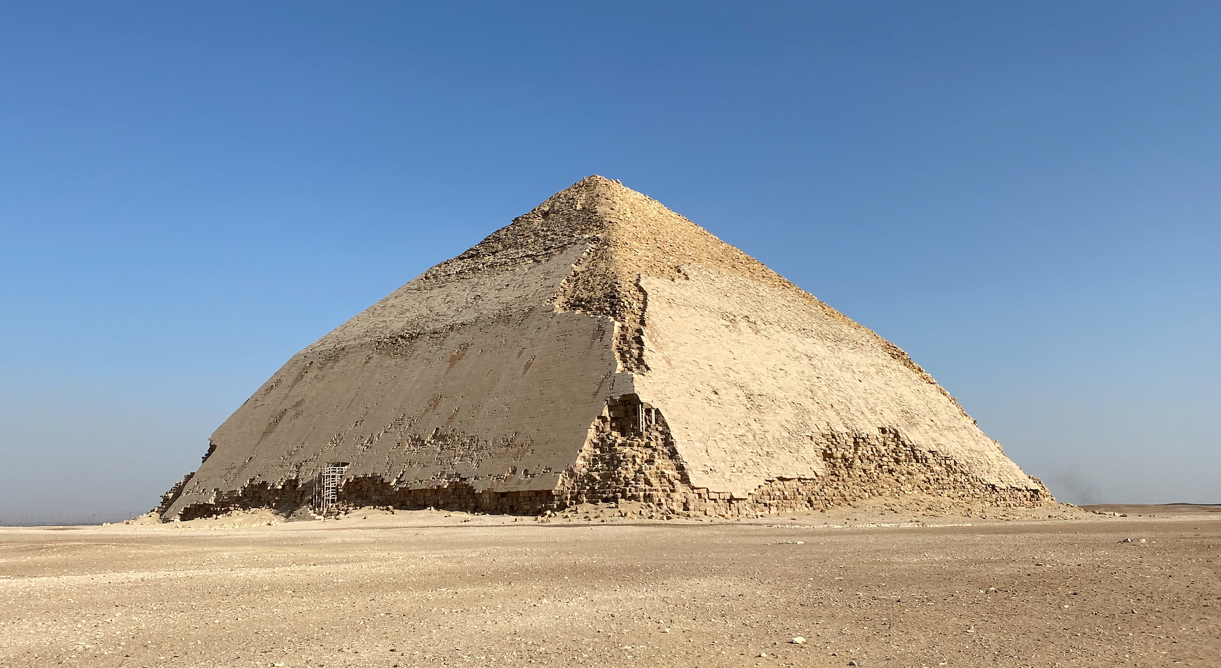 Bent Pyramid Wallpapers