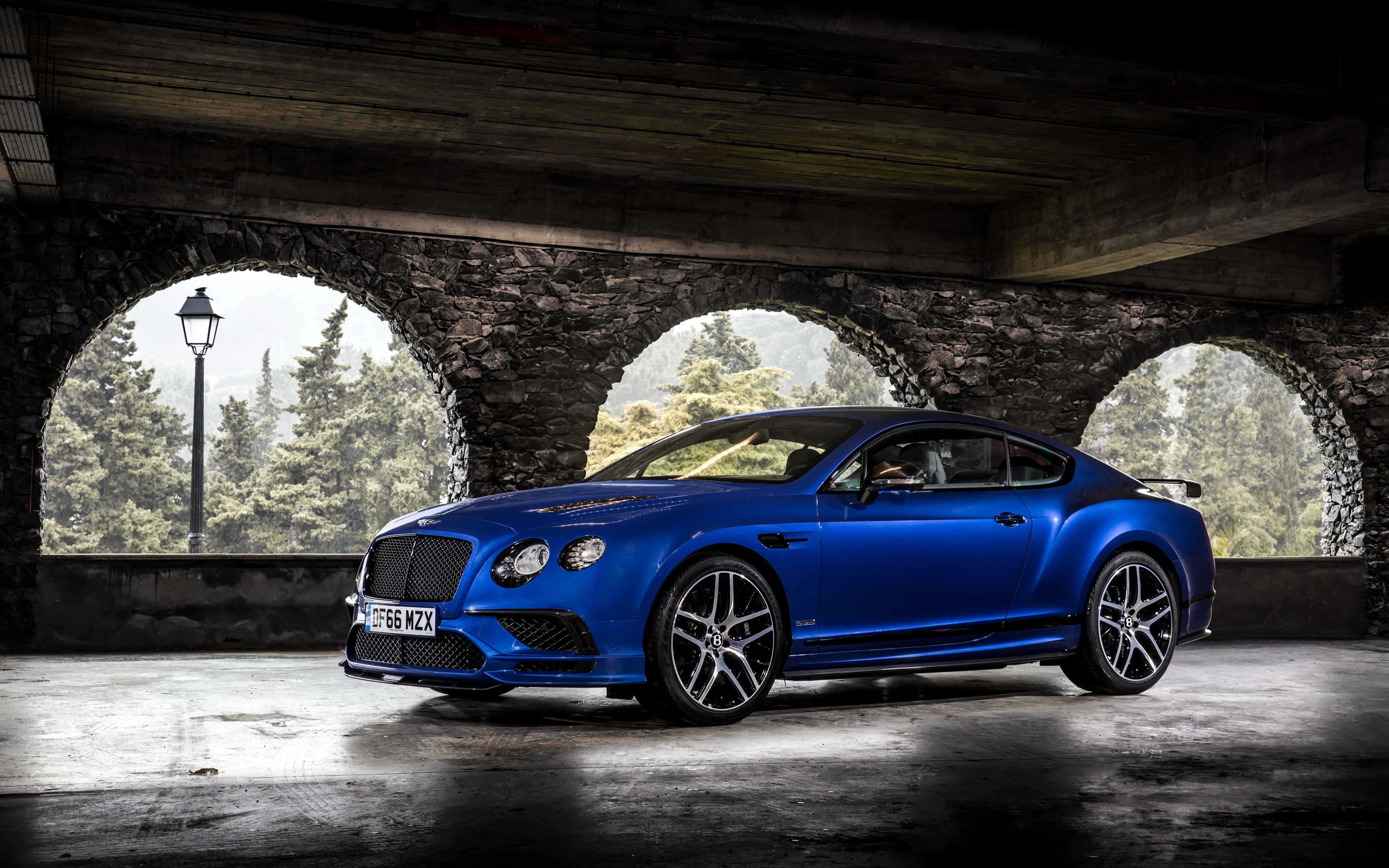 Bentley 4Вѕ Litre Wallpapers