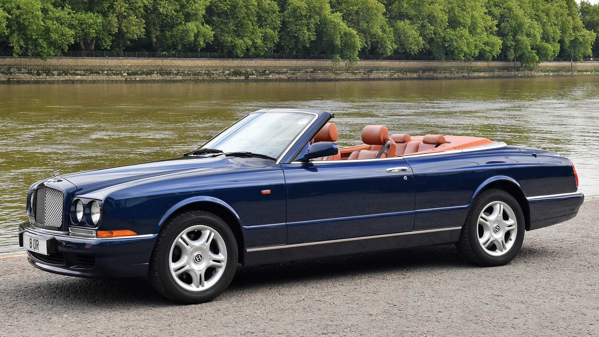 Bentley Azure Wallpapers