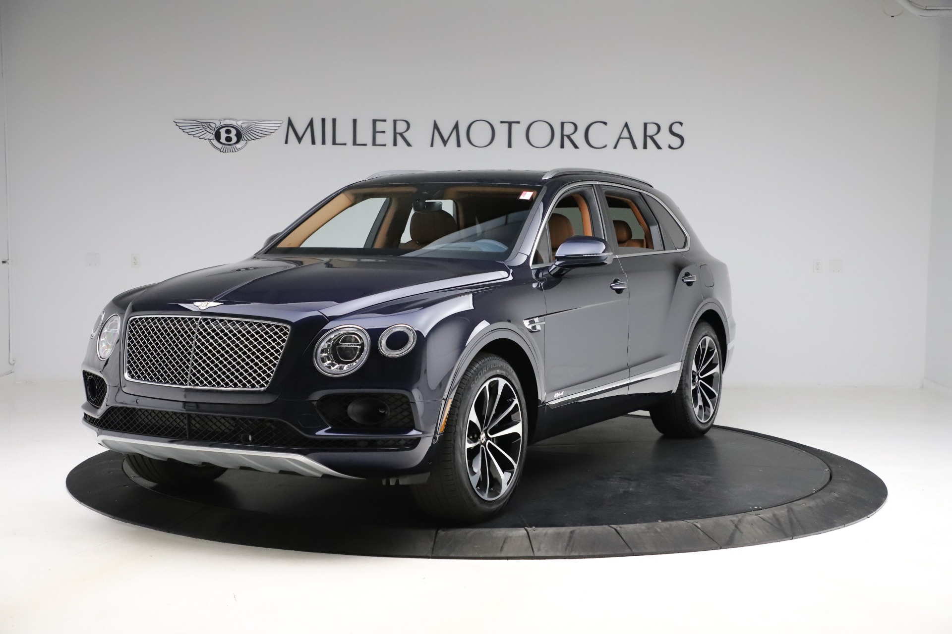 Bentley Bentayga Hybrid Wallpapers