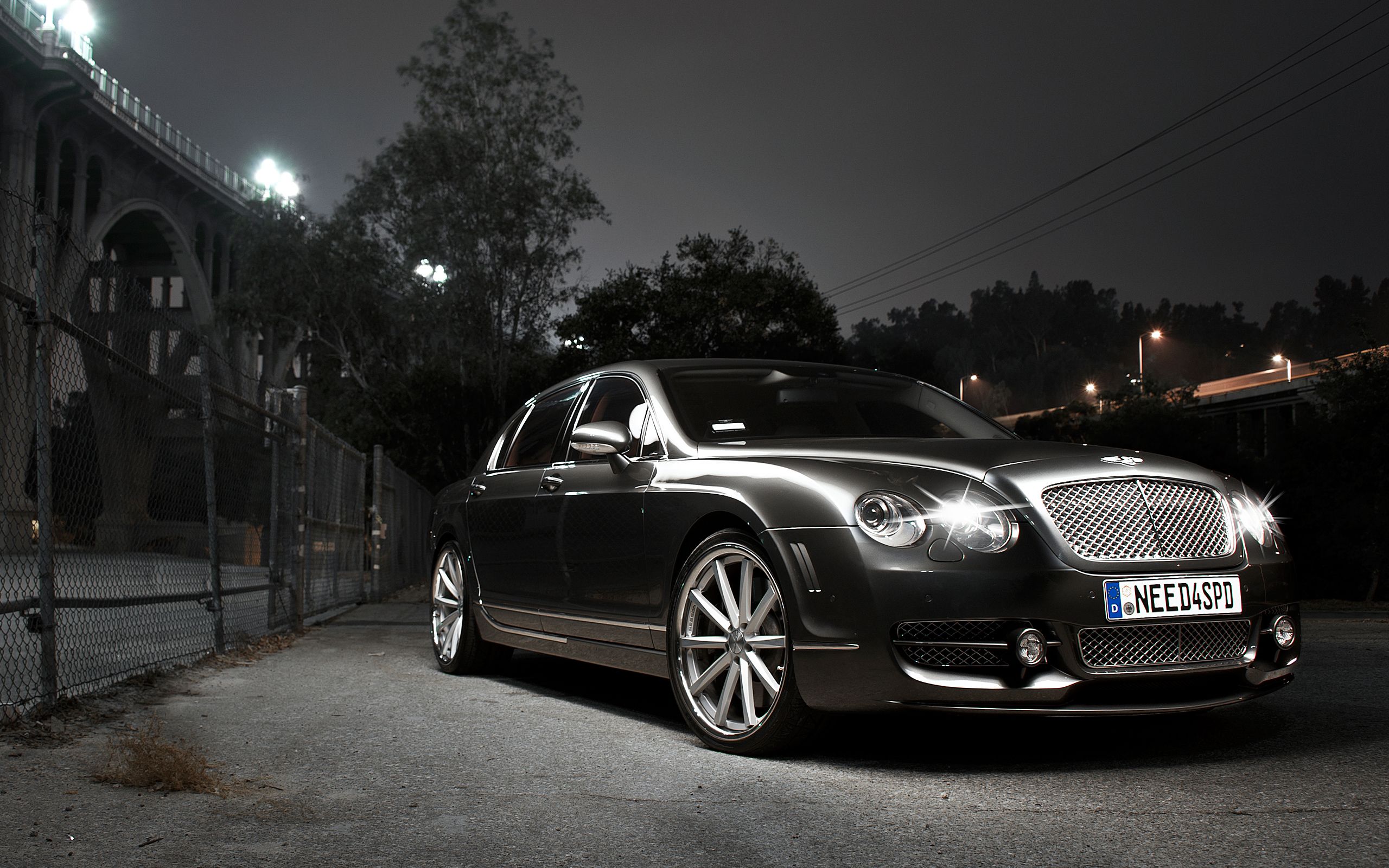 Bentley Flying Spur W12 S Wallpapers