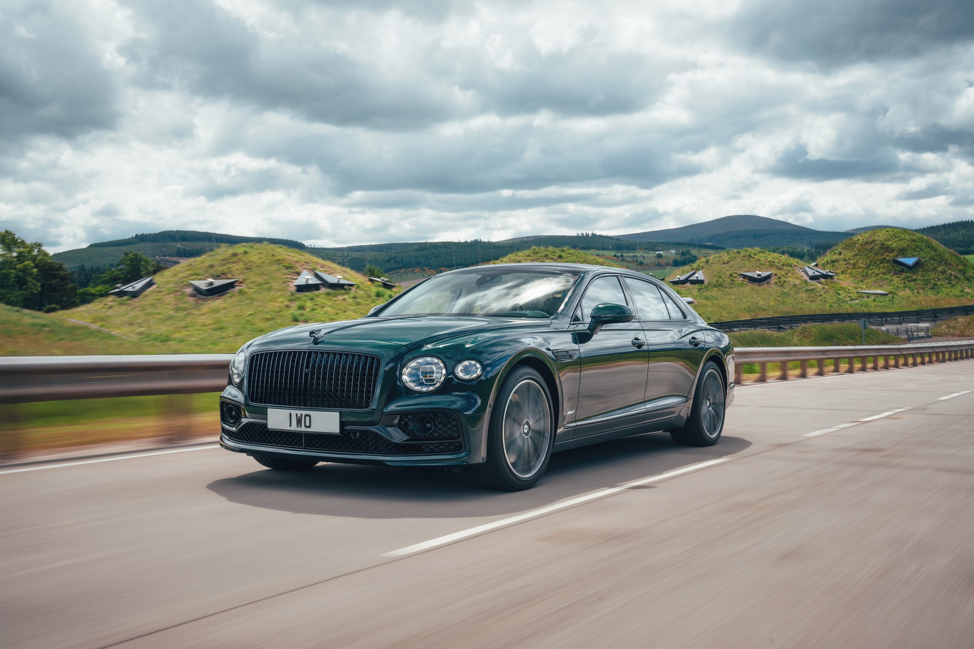 Bentley Flying Spur W12 S Wallpapers