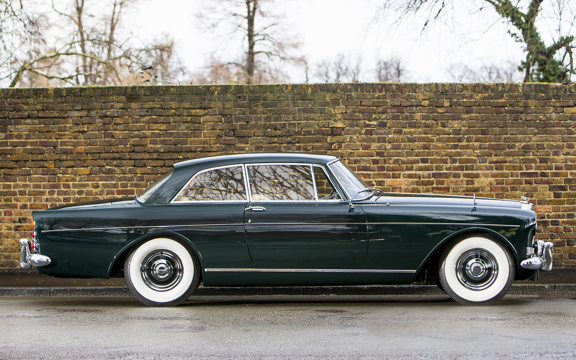 Bentley S3 Continental Flying Spur Wallpapers