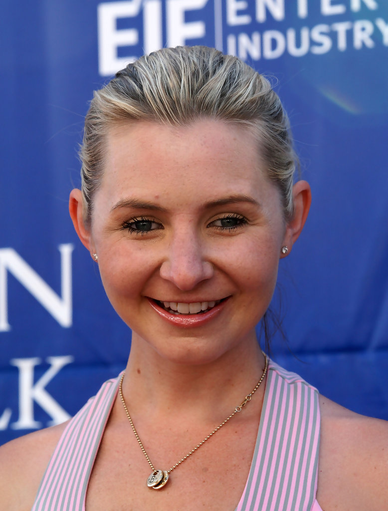 Beverley Mitchell Wallpapers