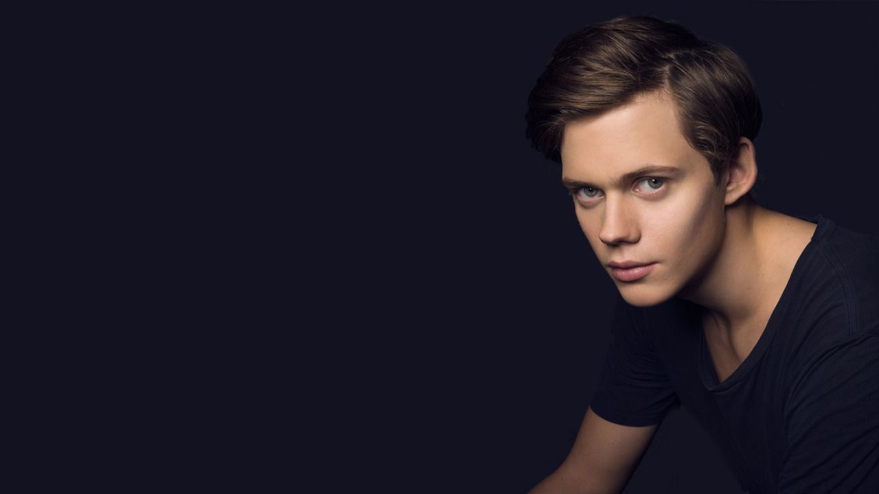 Bill Skarsgard As Pennywise In Movie It Wallpapers